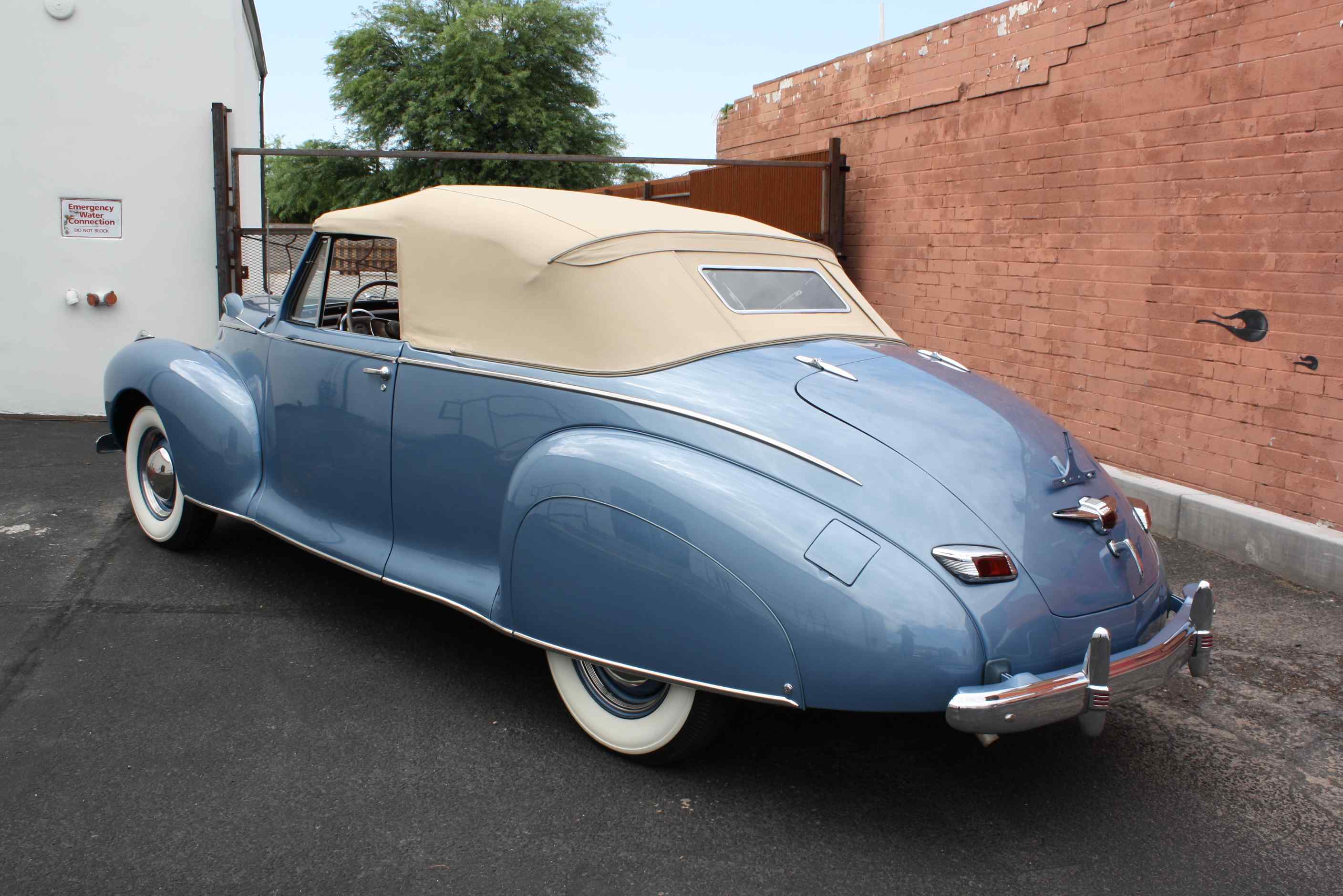 1941 Lincoln Zephyr Converible