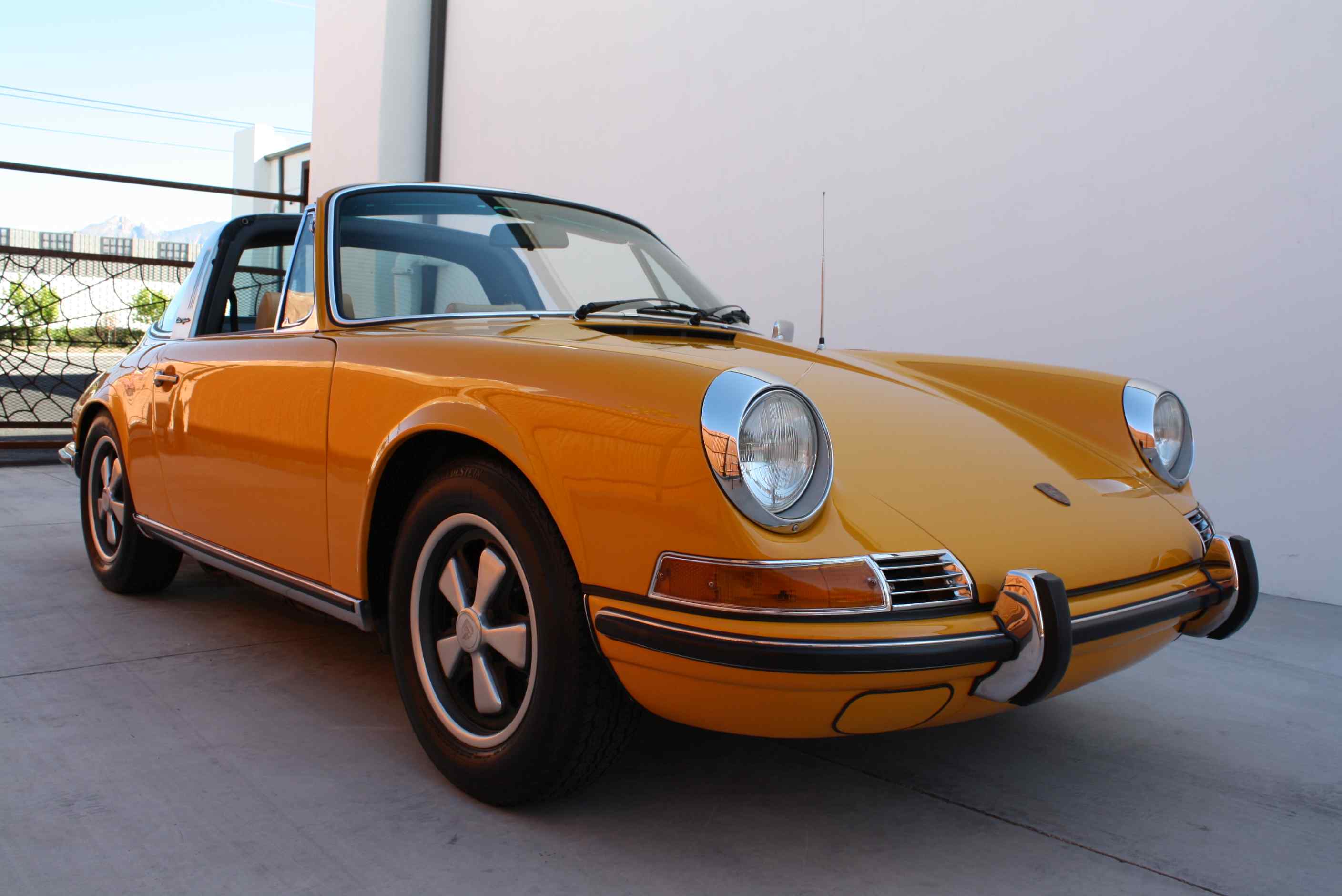1972 Porsche 911T Targa