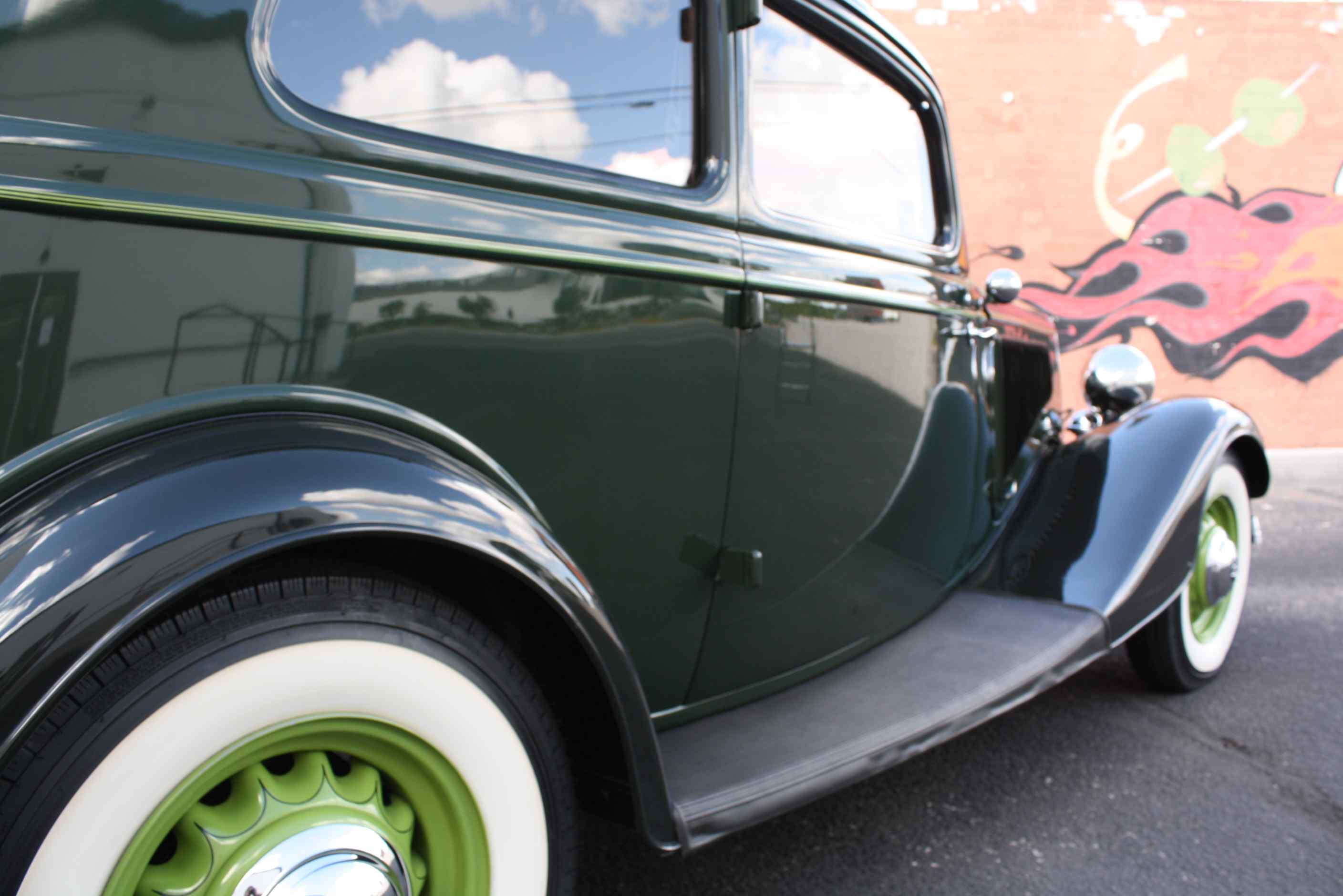 1934 Ford Deluxe Victoria