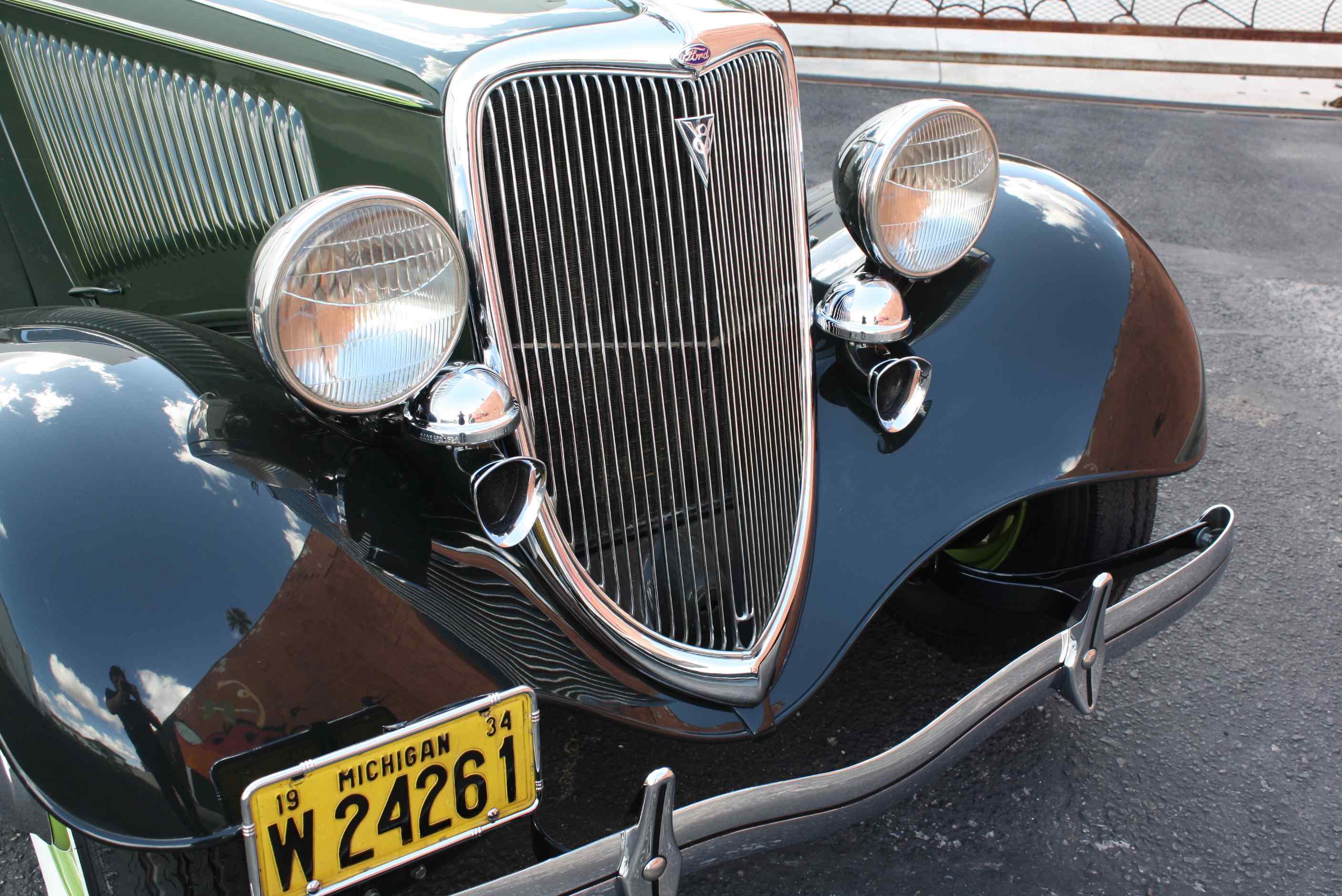 1934 Ford Deluxe Victoria