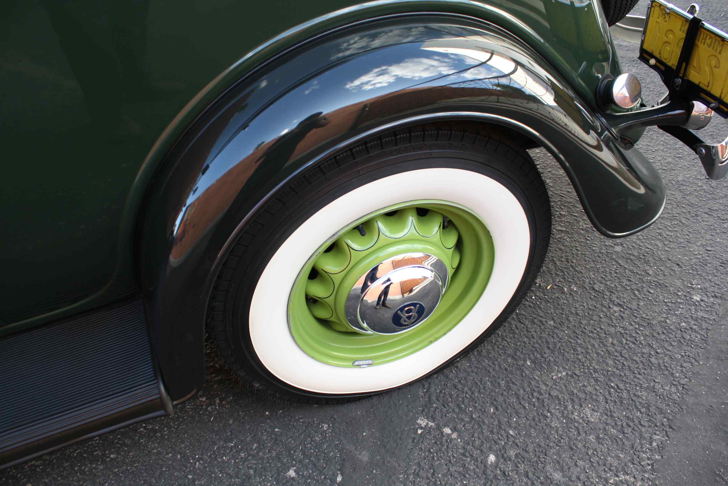 1934 Ford Deluxe Victoria