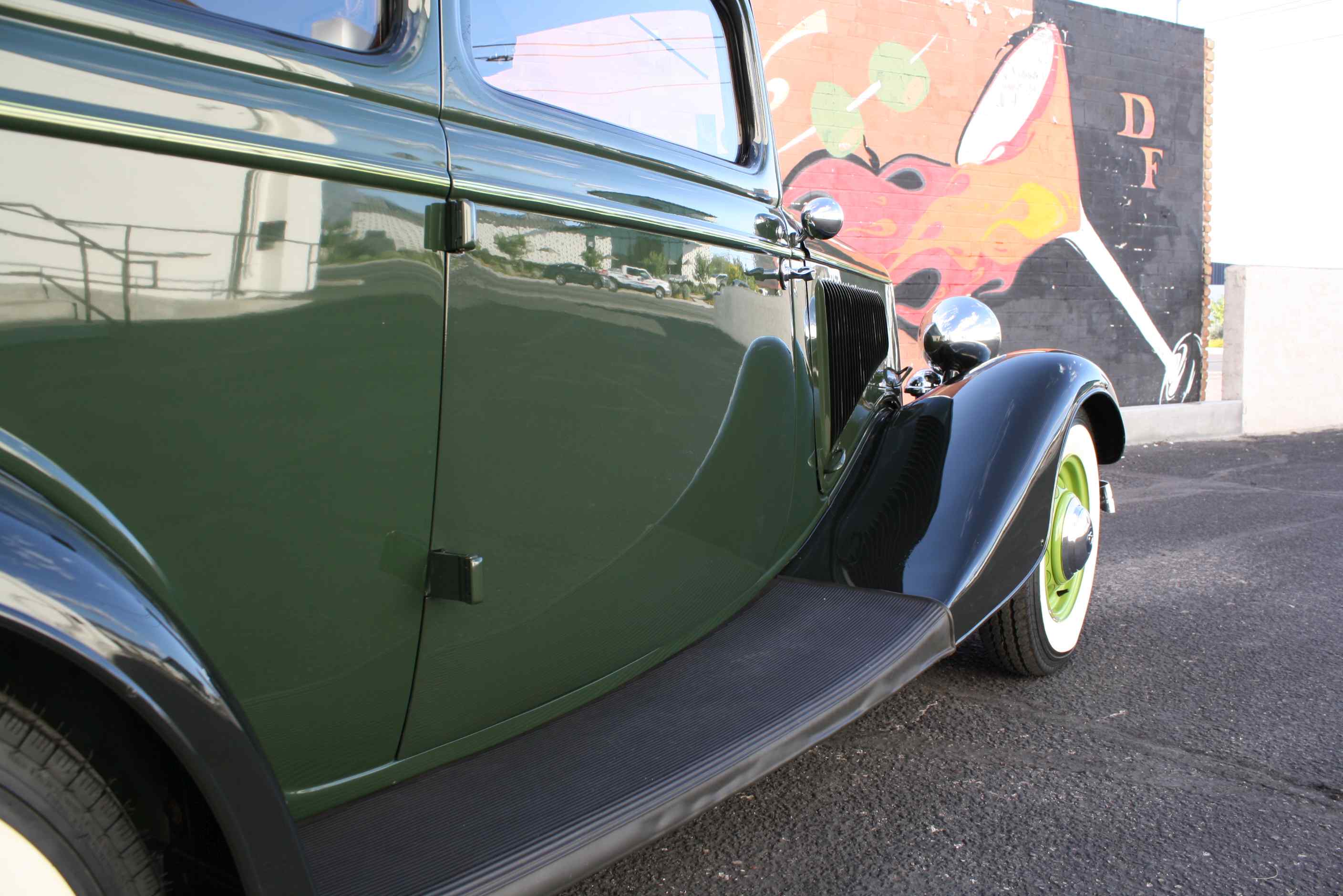 1934 Ford Deluxe Victoria