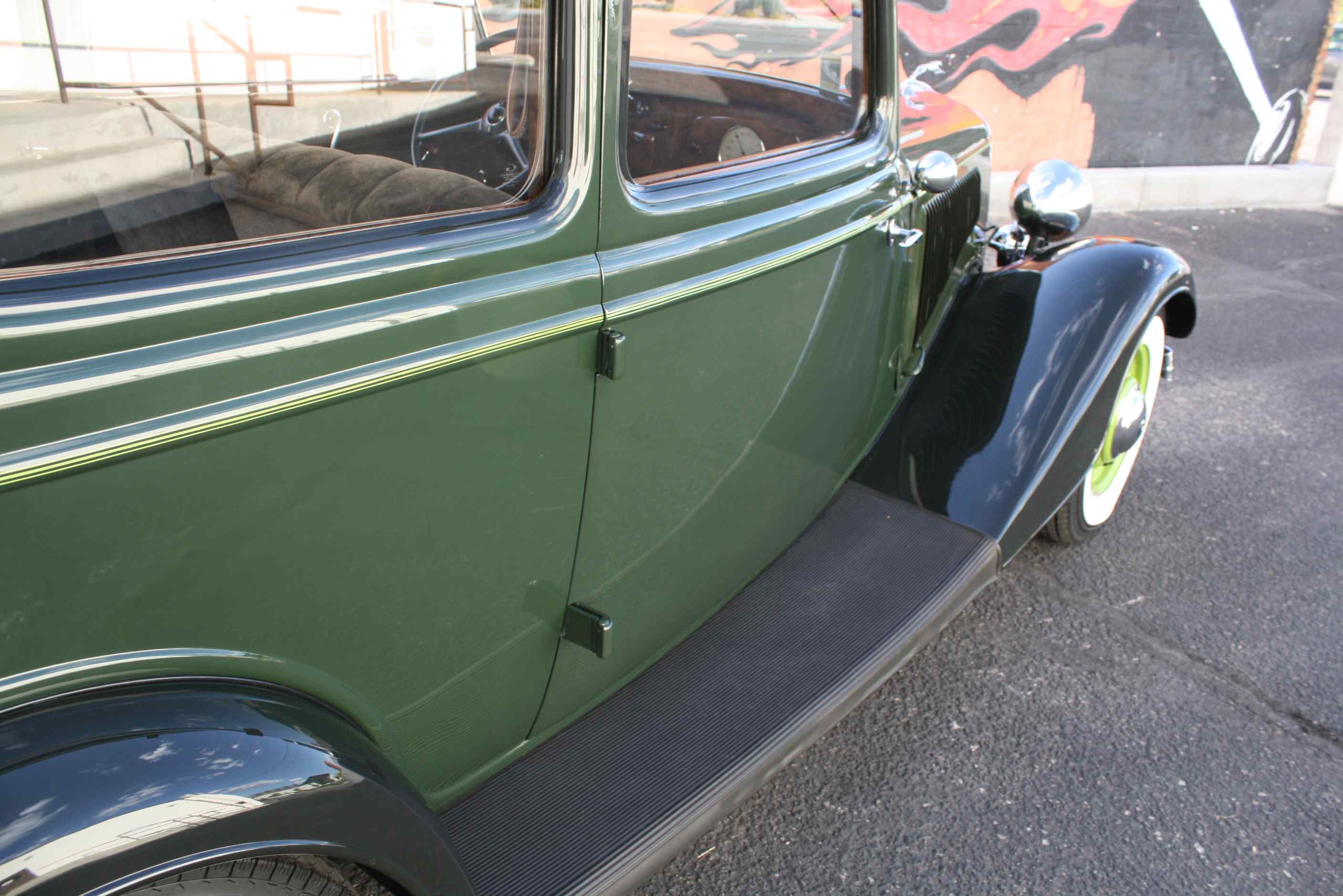 1934 Ford Deluxe Victoria