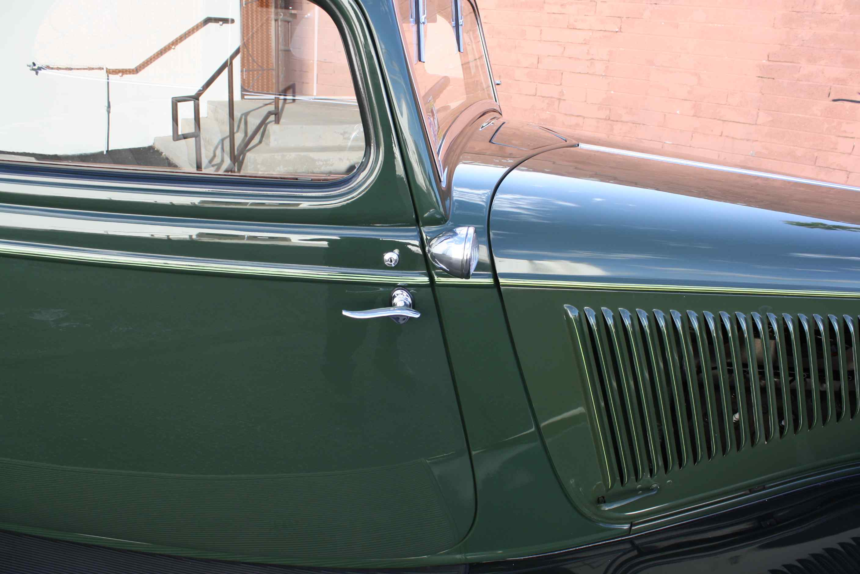 1934 Ford Deluxe Victoria