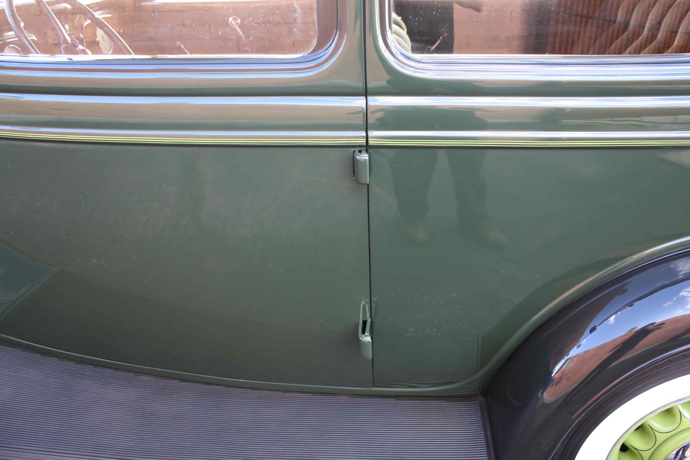 1934 Ford Deluxe Victoria