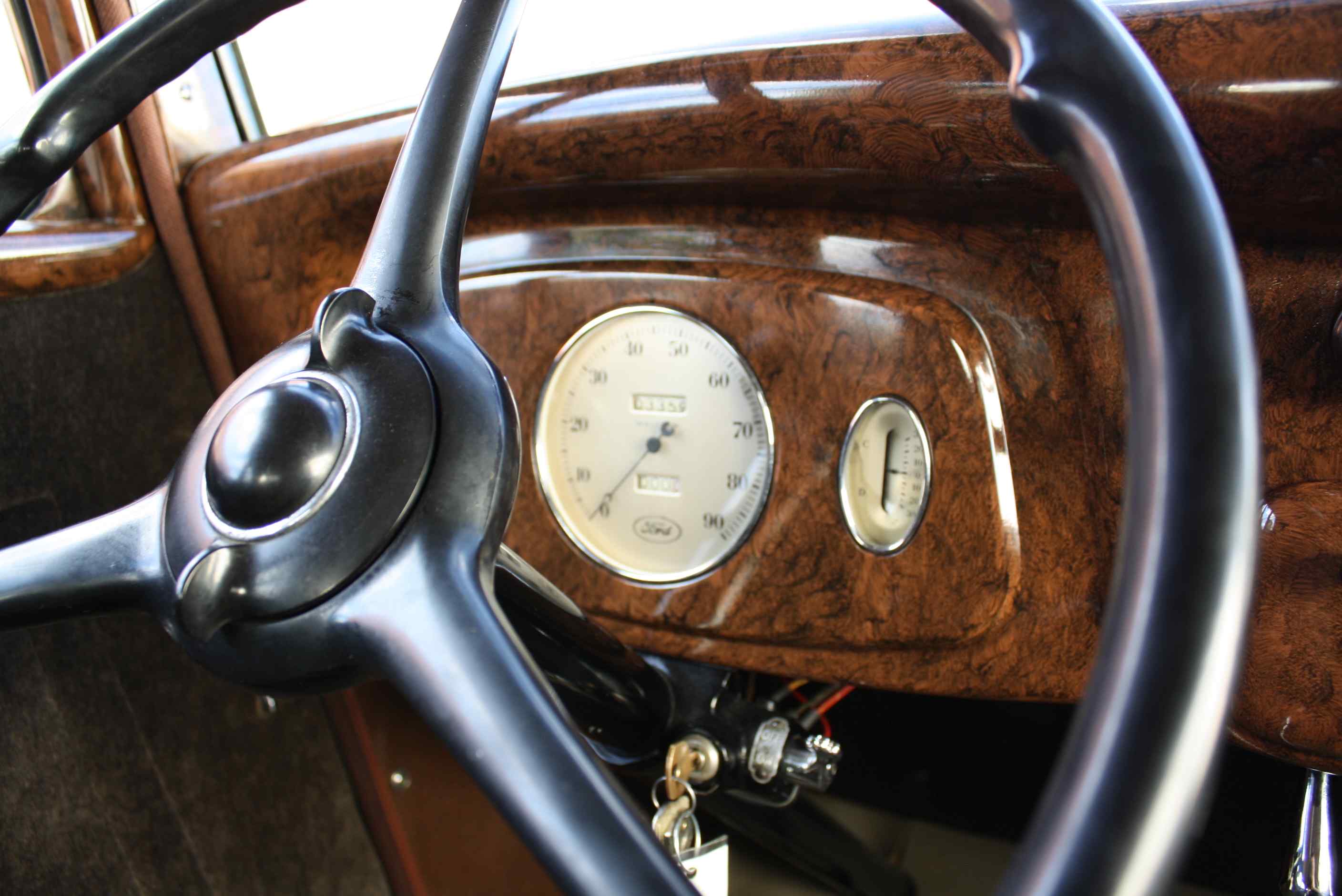 1934 Ford Deluxe Victoria