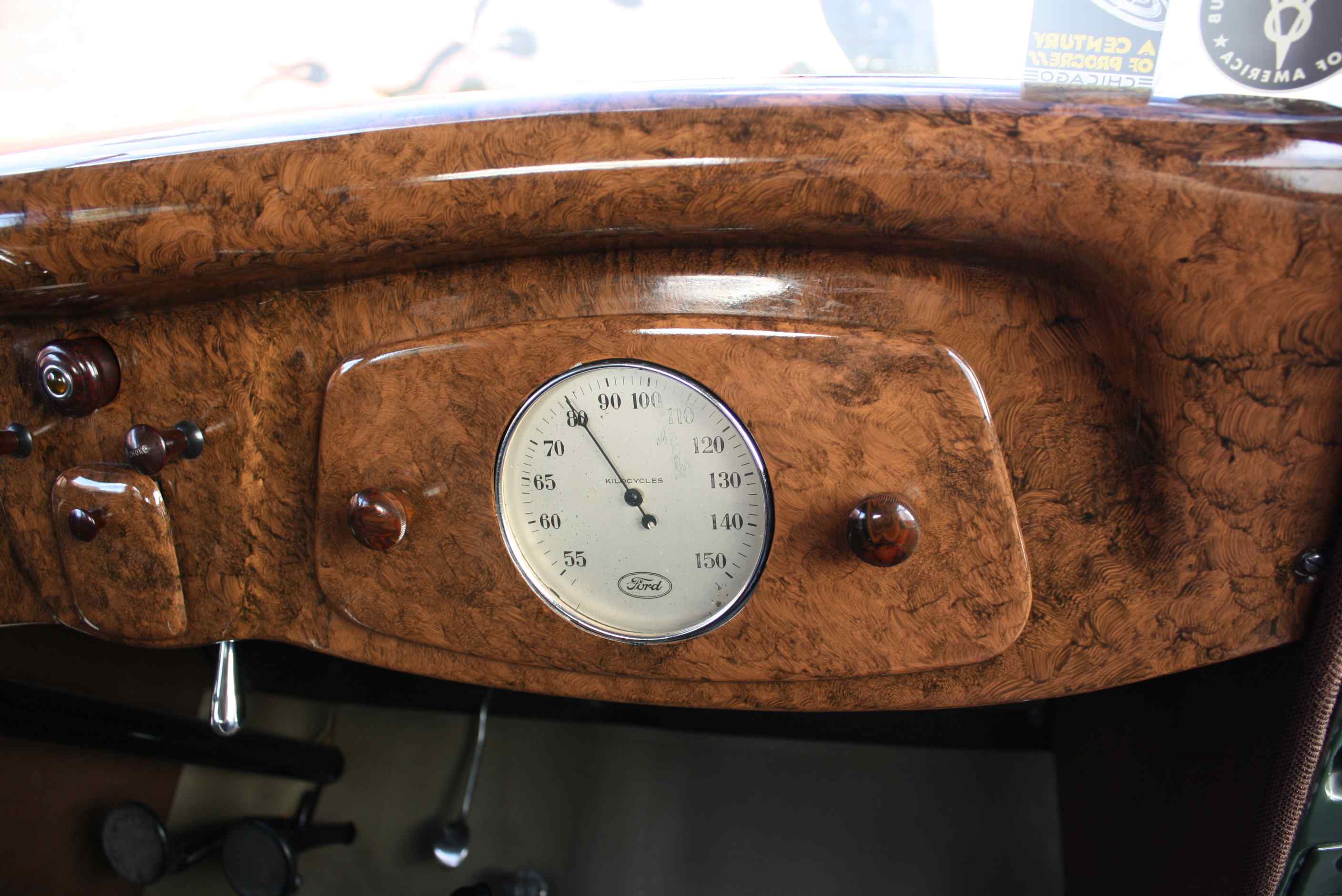 1934 Ford Deluxe Victoria