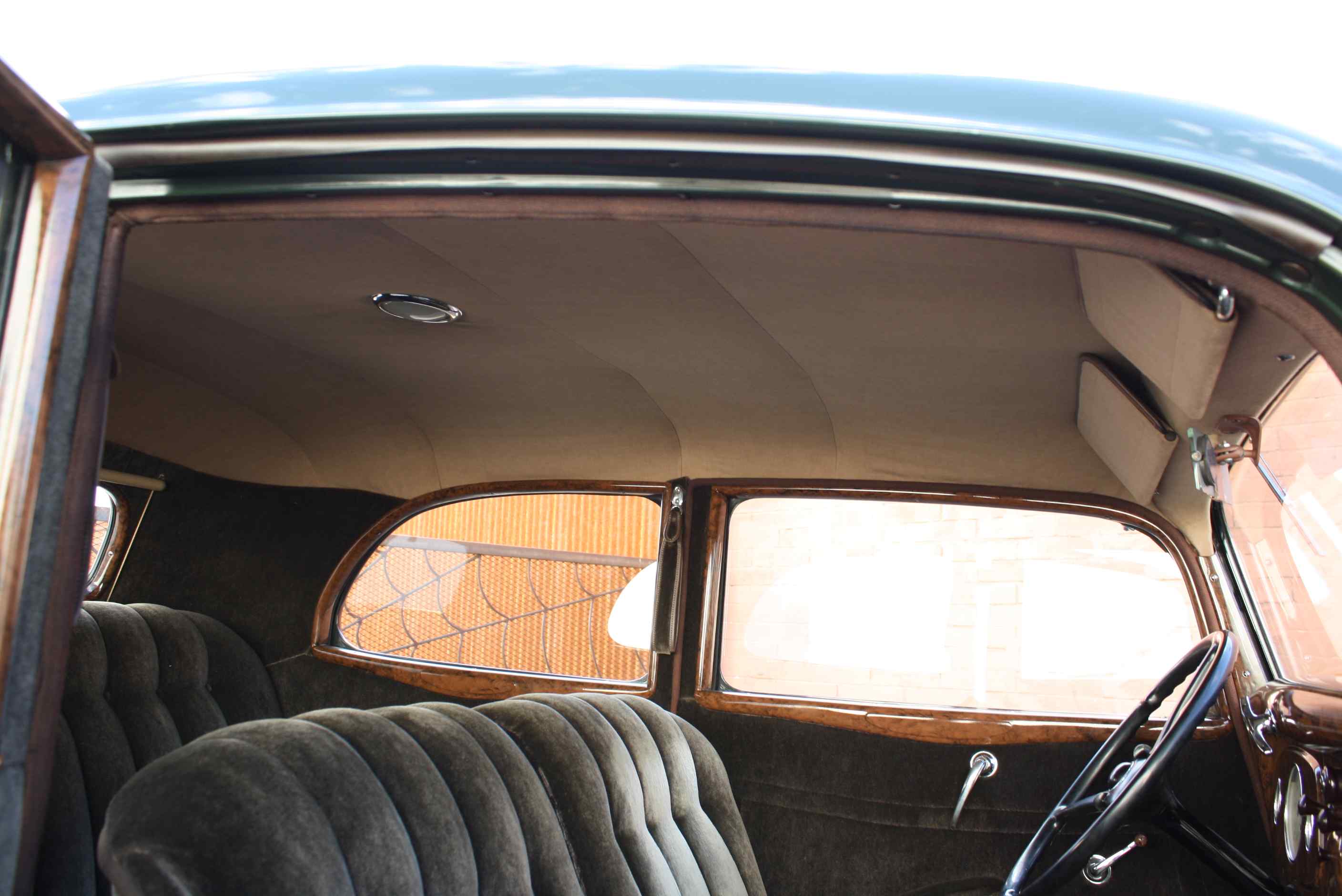 1934 Ford Deluxe Victoria