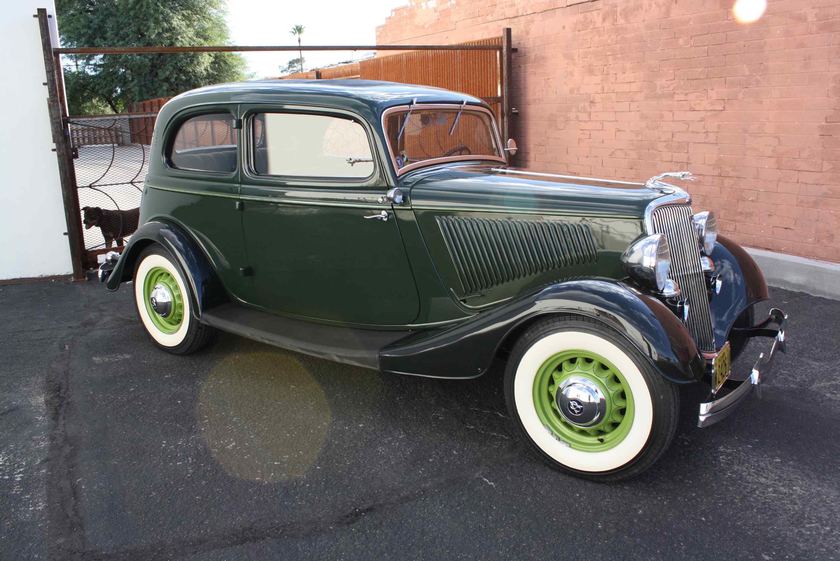 1934 Ford Deluxe Victoria