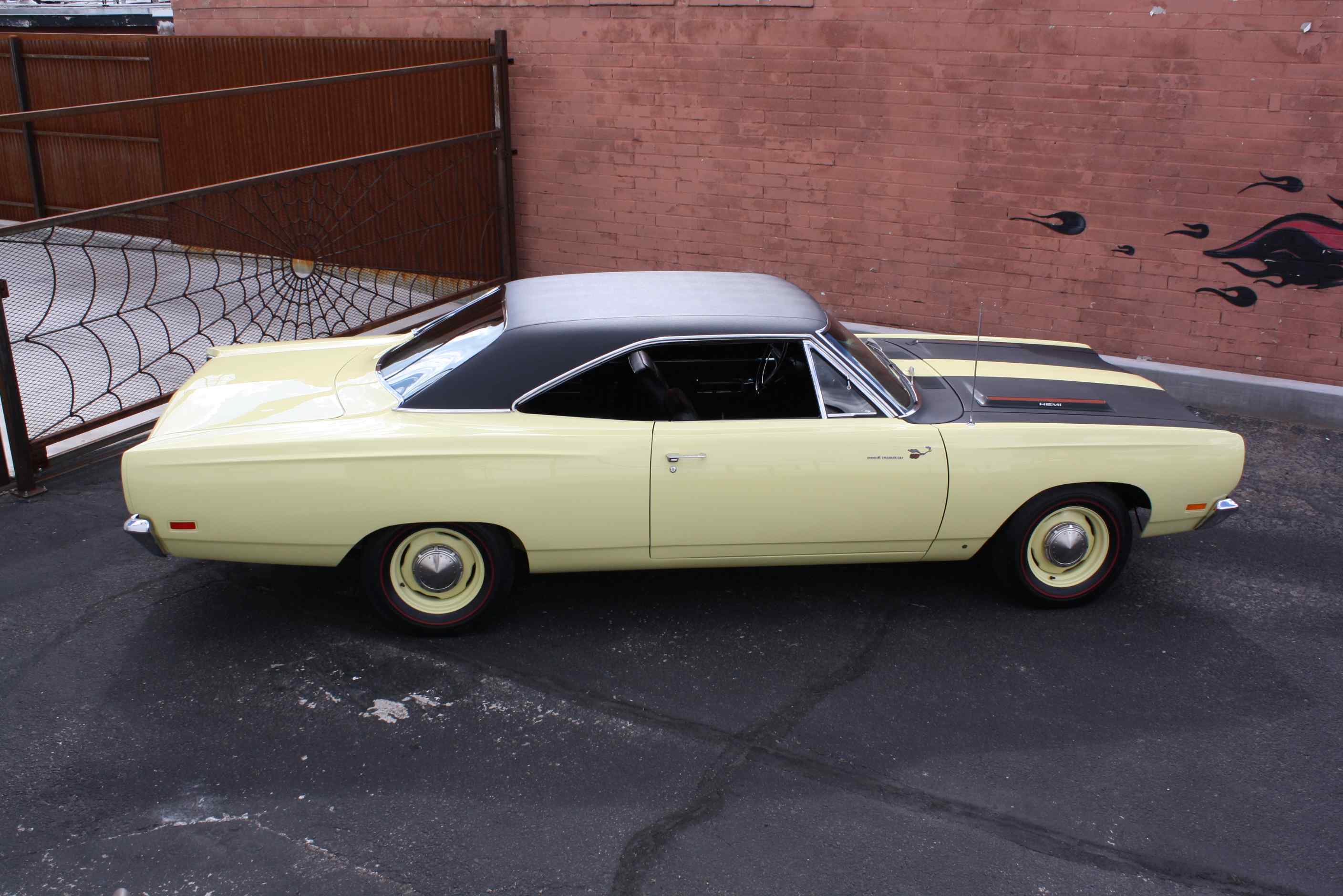 1969 Plymouth Hemi Roadrunner