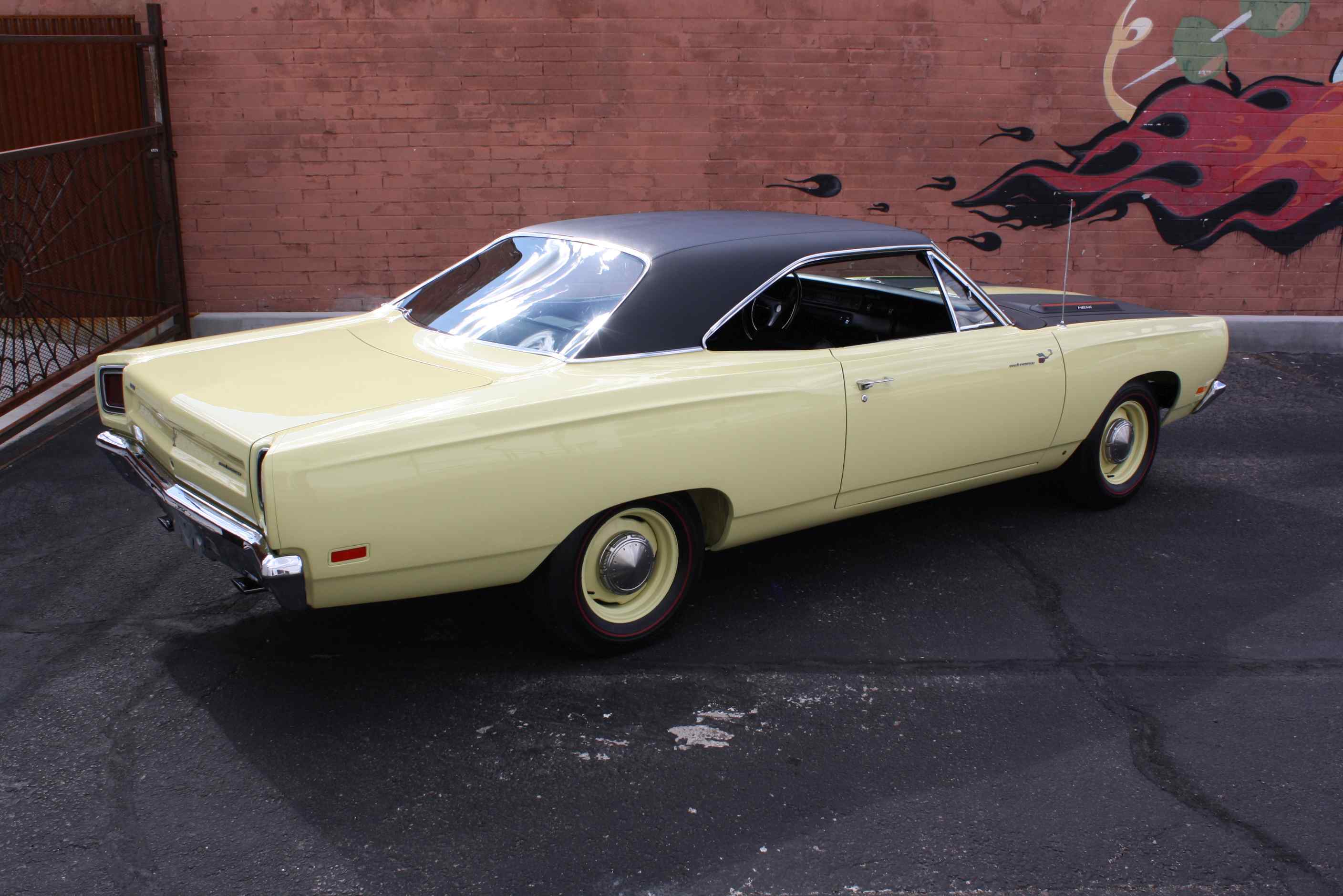 1969 Plymouth Hemi Roadrunner