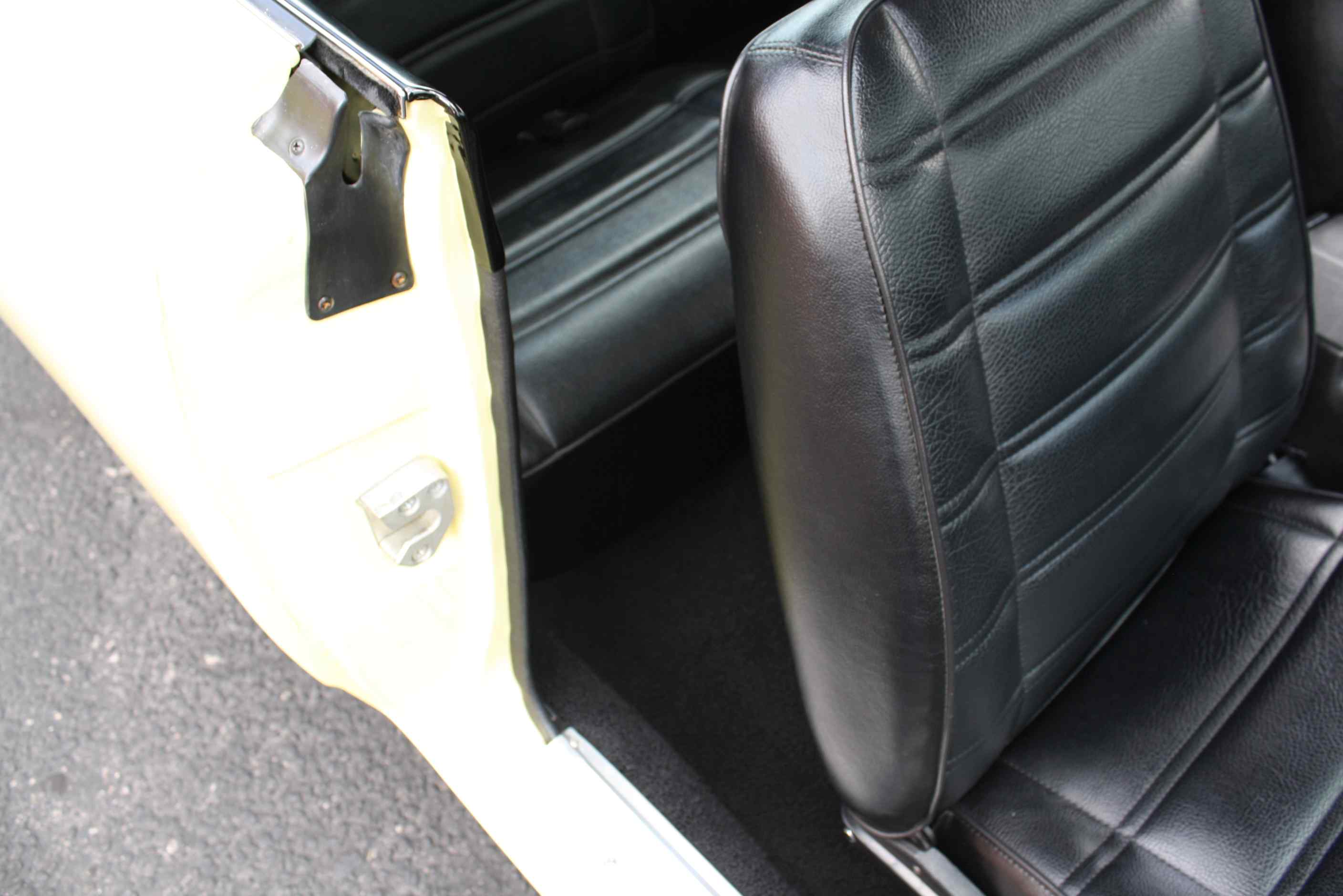 1969 Plymouth Hemi Roadrunner