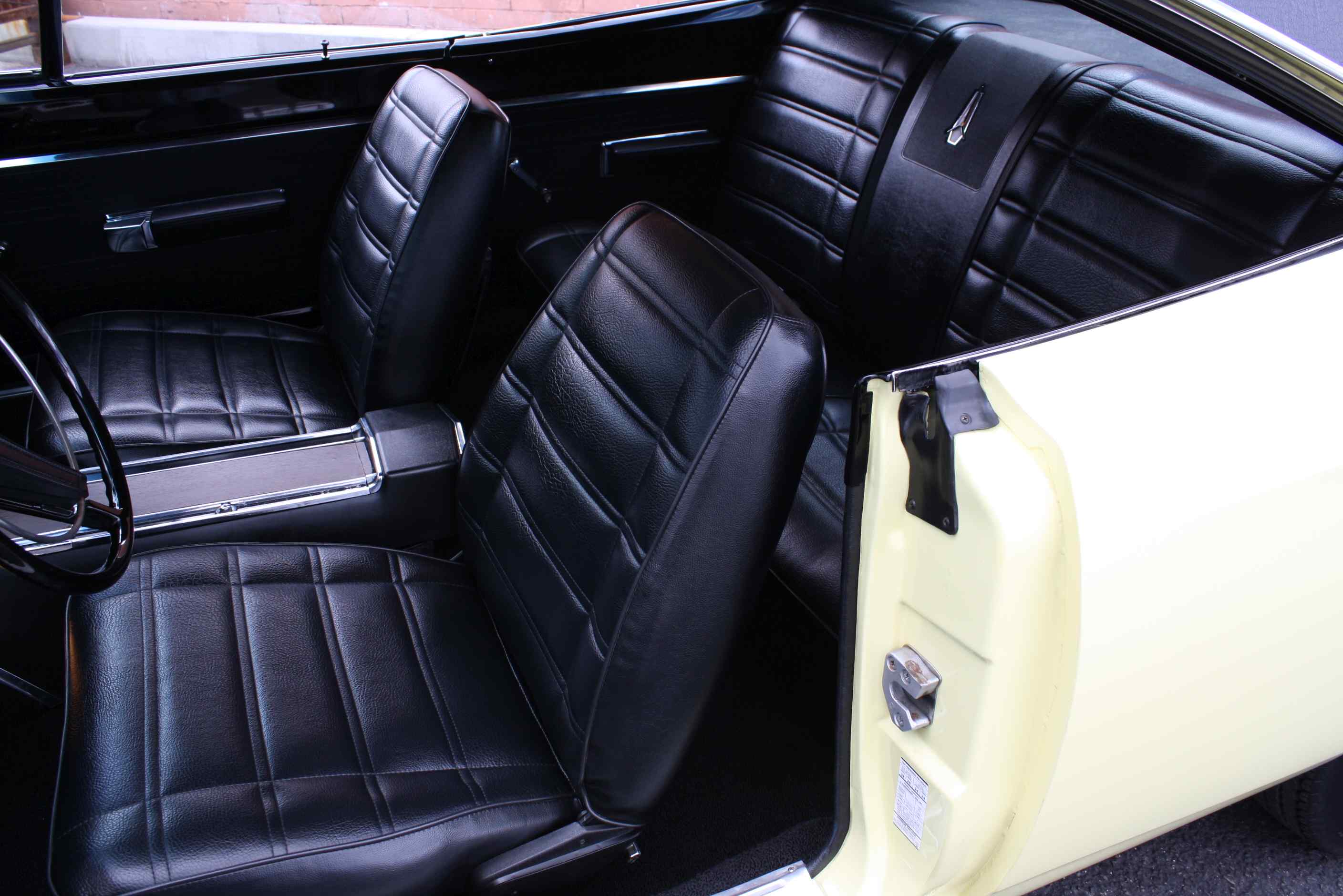 1969 Plymouth Hemi Roadrunner