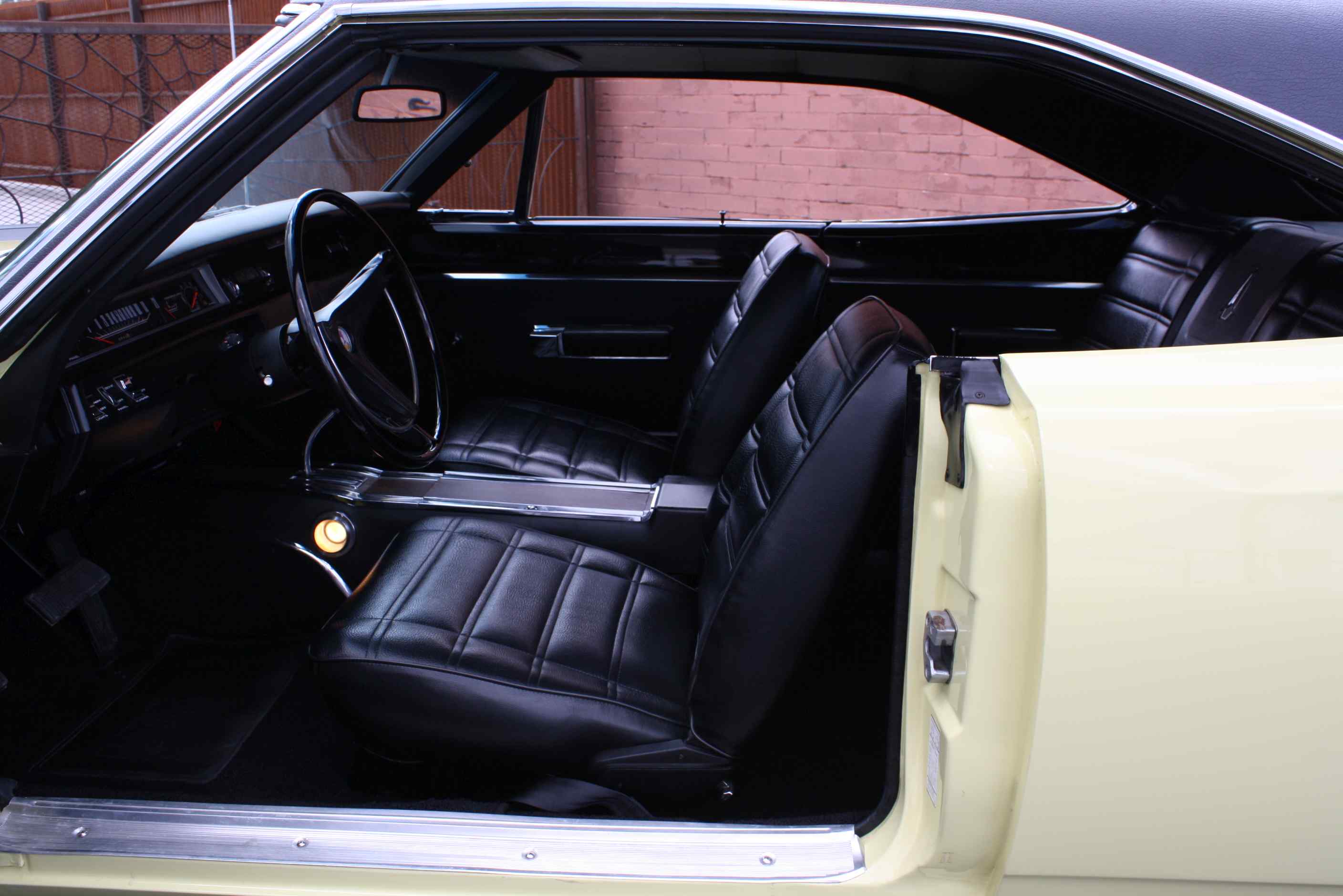 1969 Plymouth Hemi Roadrunner