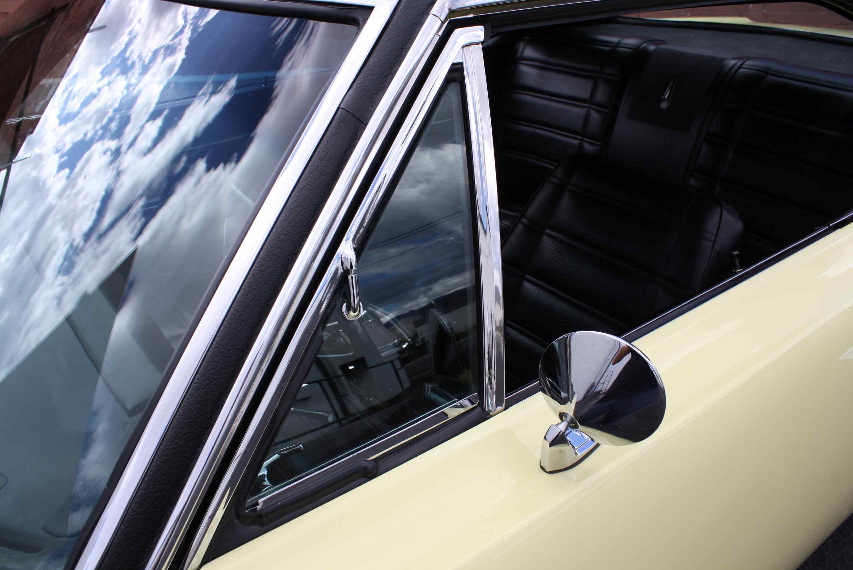1969 Plymouth Hemi Roadrunner