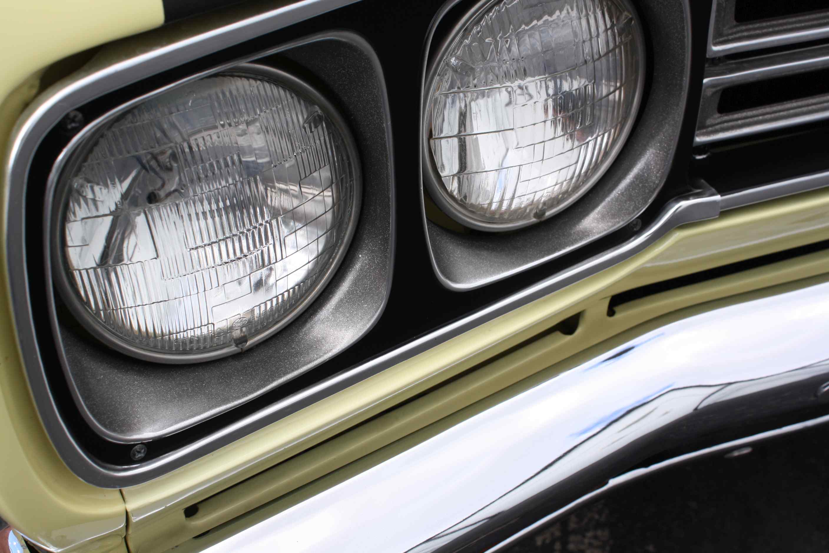 1969 Plymouth Hemi Roadrunner