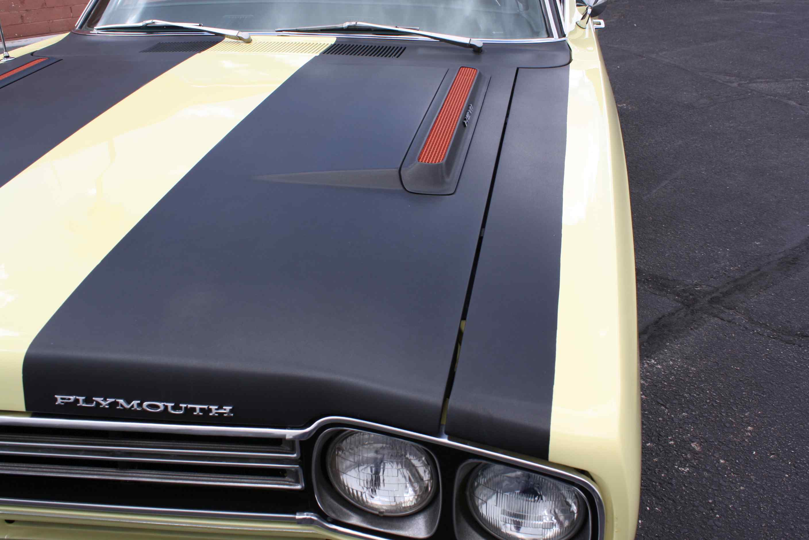 1969 Plymouth Hemi Roadrunner