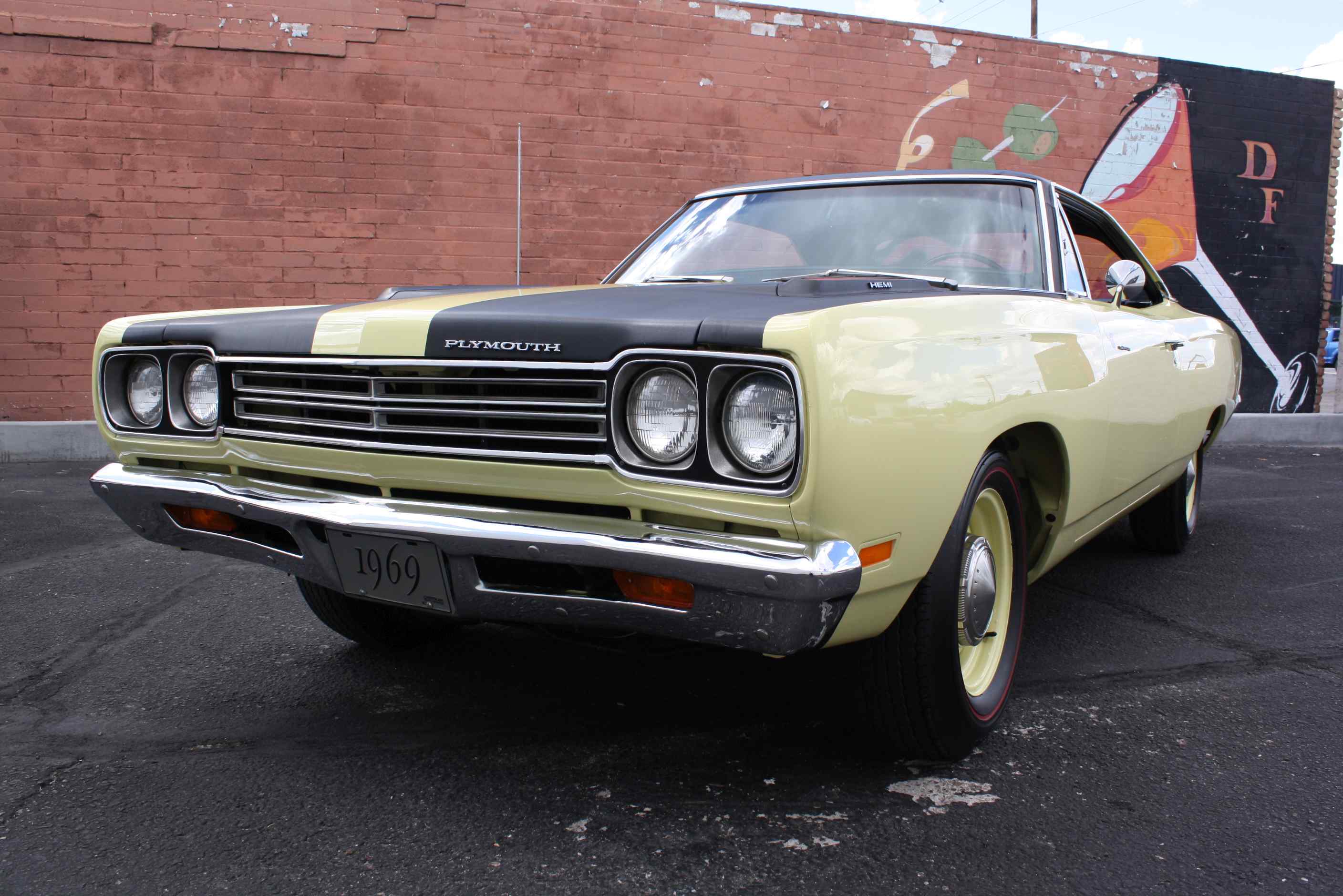 1969 Plymouth Hemi Roadrunner