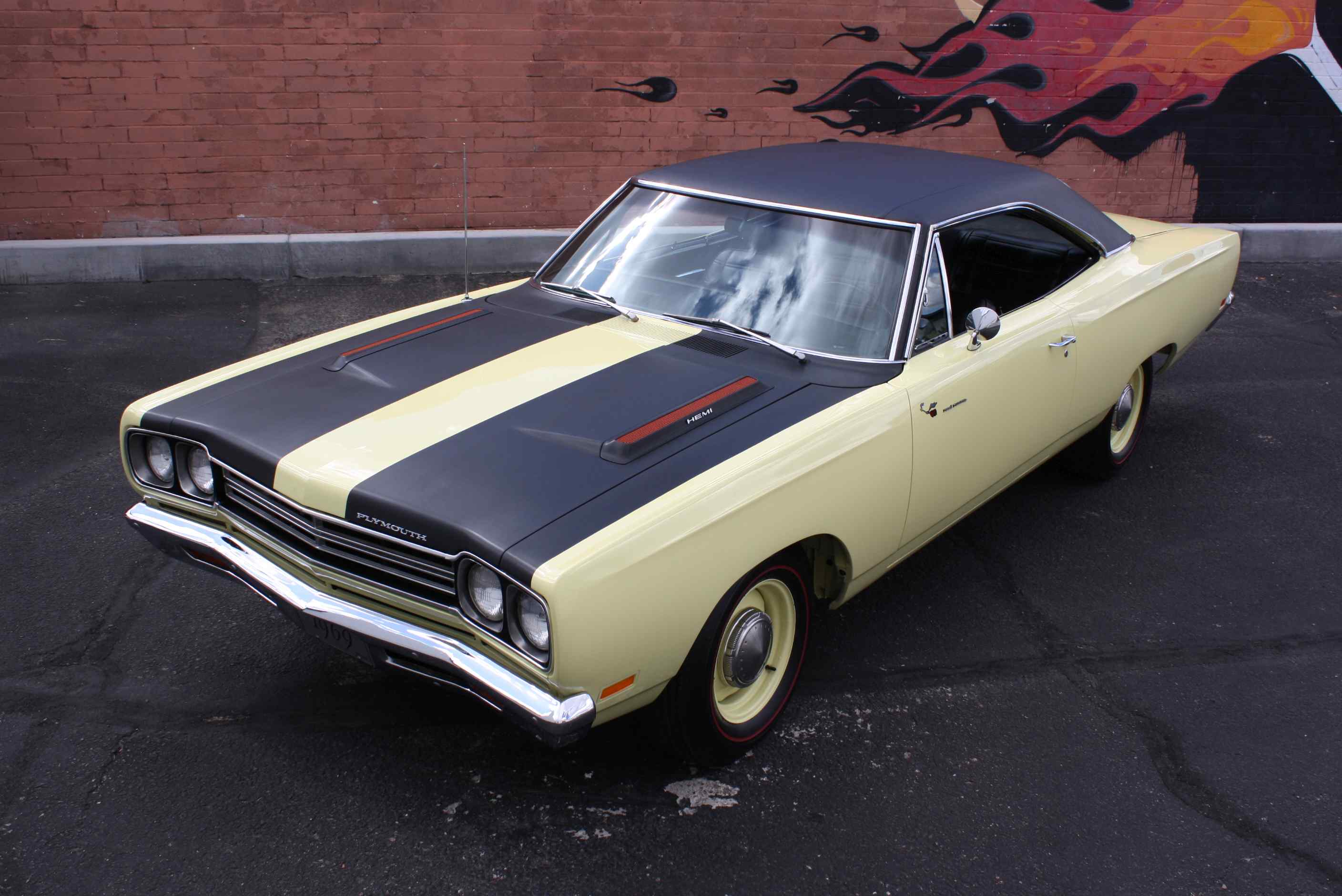 1969 Plymouth Hemi Roadrunner