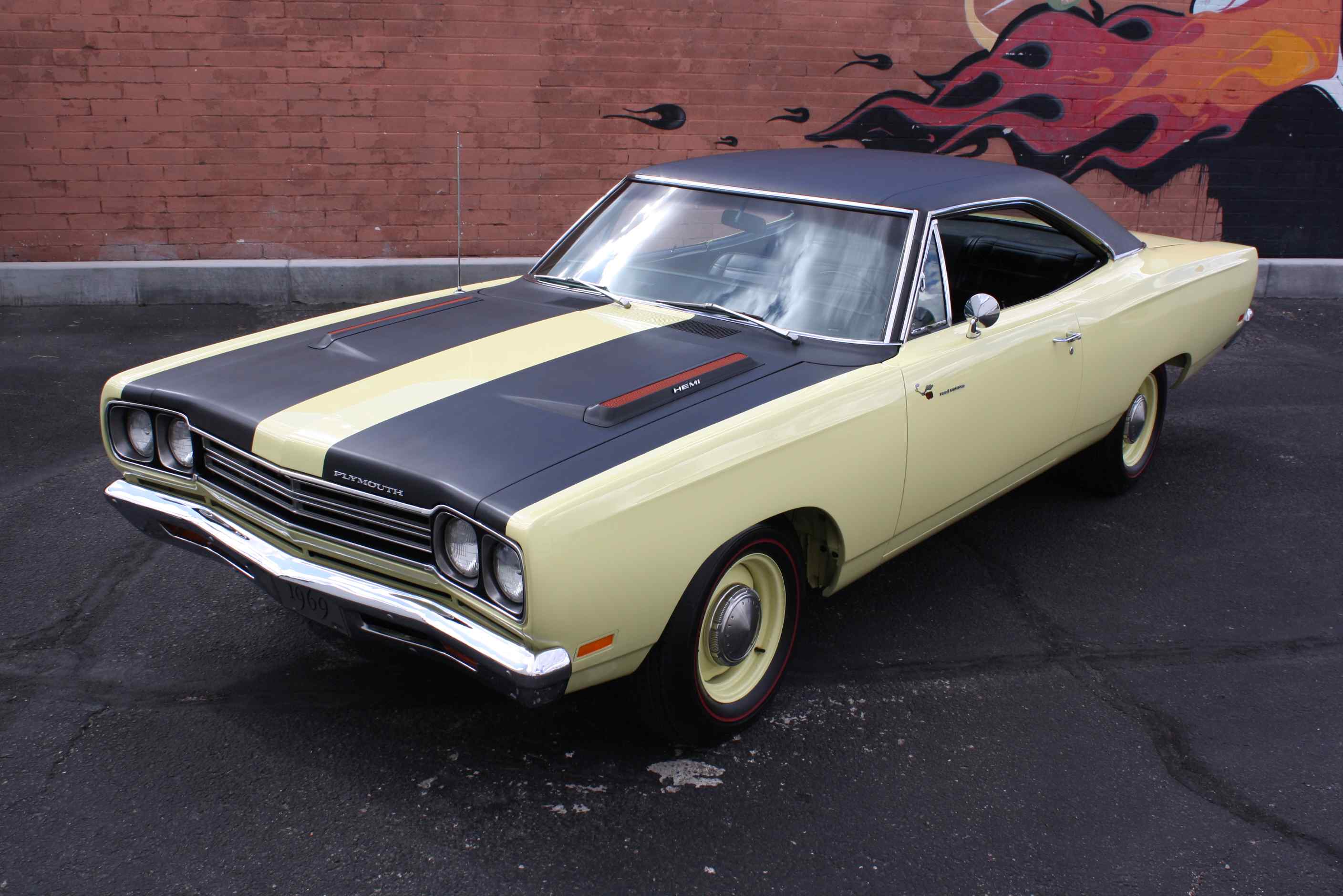 1969 Plymouth Hemi Roadrunner