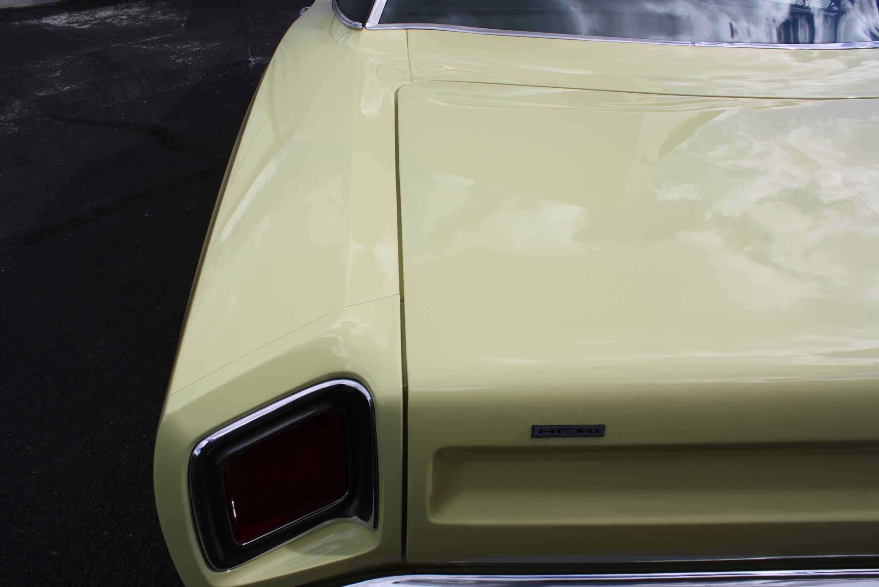 1969 Plymouth Hemi Roadrunner
