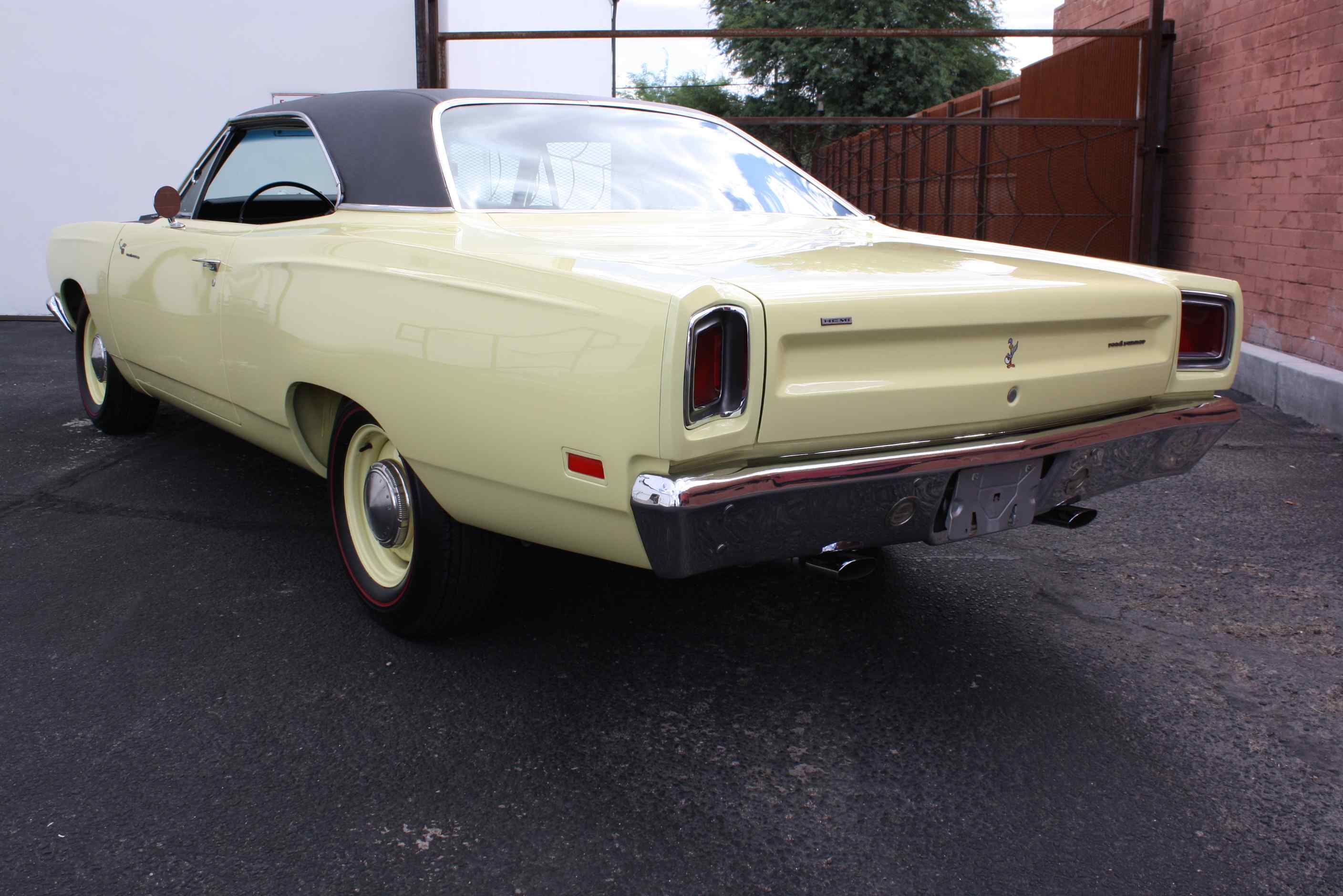 1969 Plymouth Hemi Roadrunner
