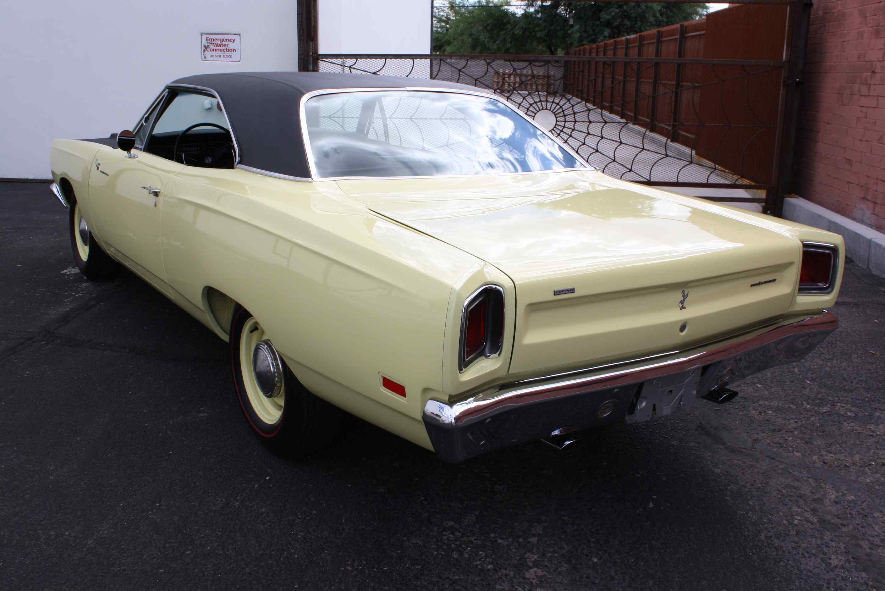 1969 Plymouth Hemi Roadrunner
