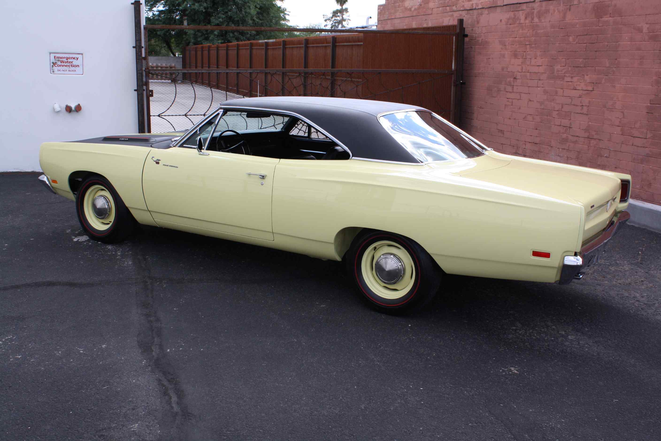 1969 Plymouth Hemi Roadrunner