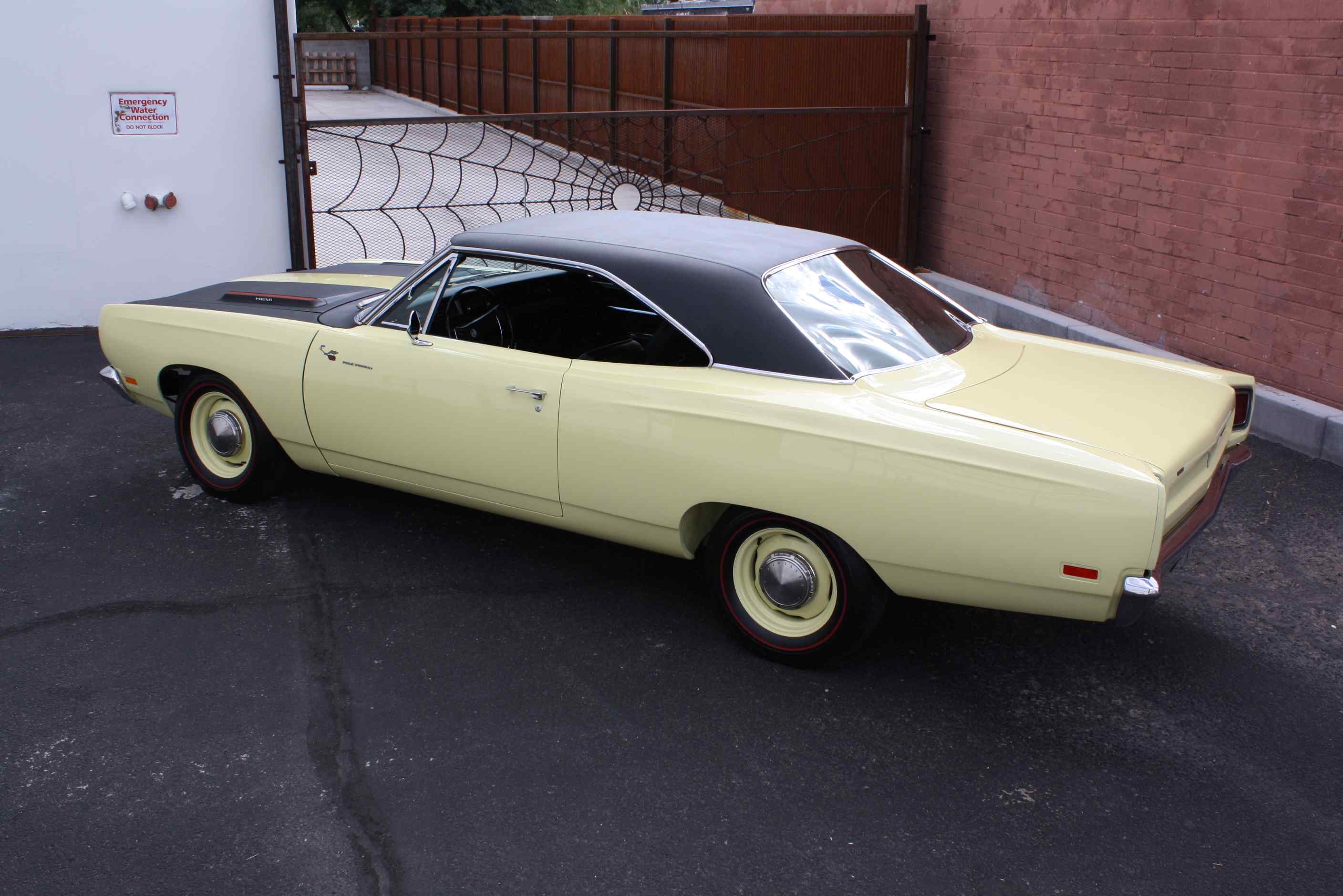 1969 Plymouth Hemi Roadrunner
