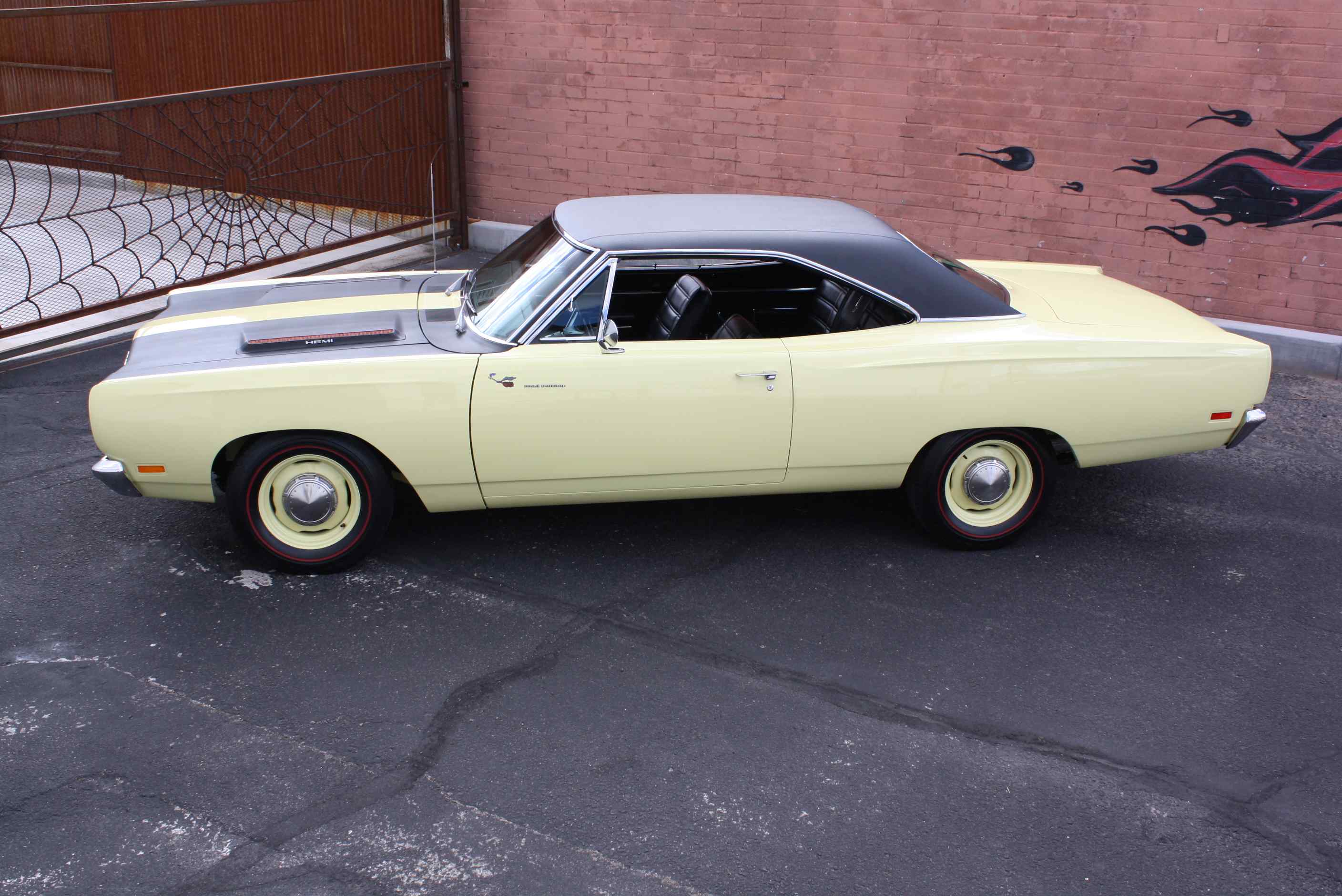 1969 Plymouth Hemi Roadrunner