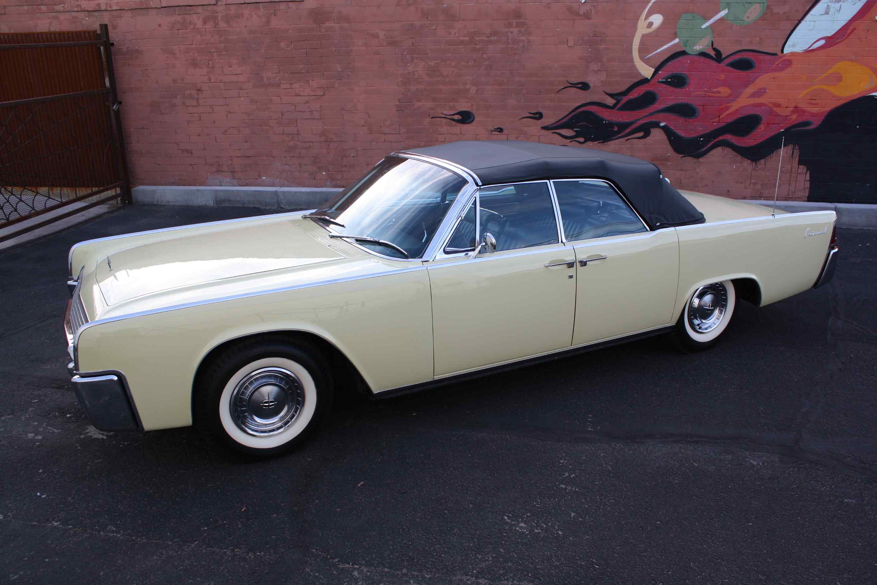 1961 Lincoln Continental Convertible