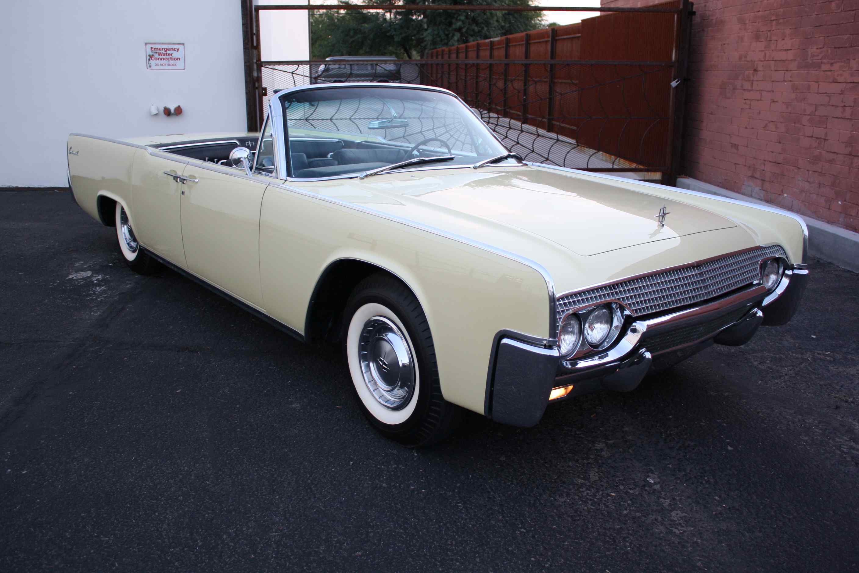 1961 Lincoln Continental Convertible