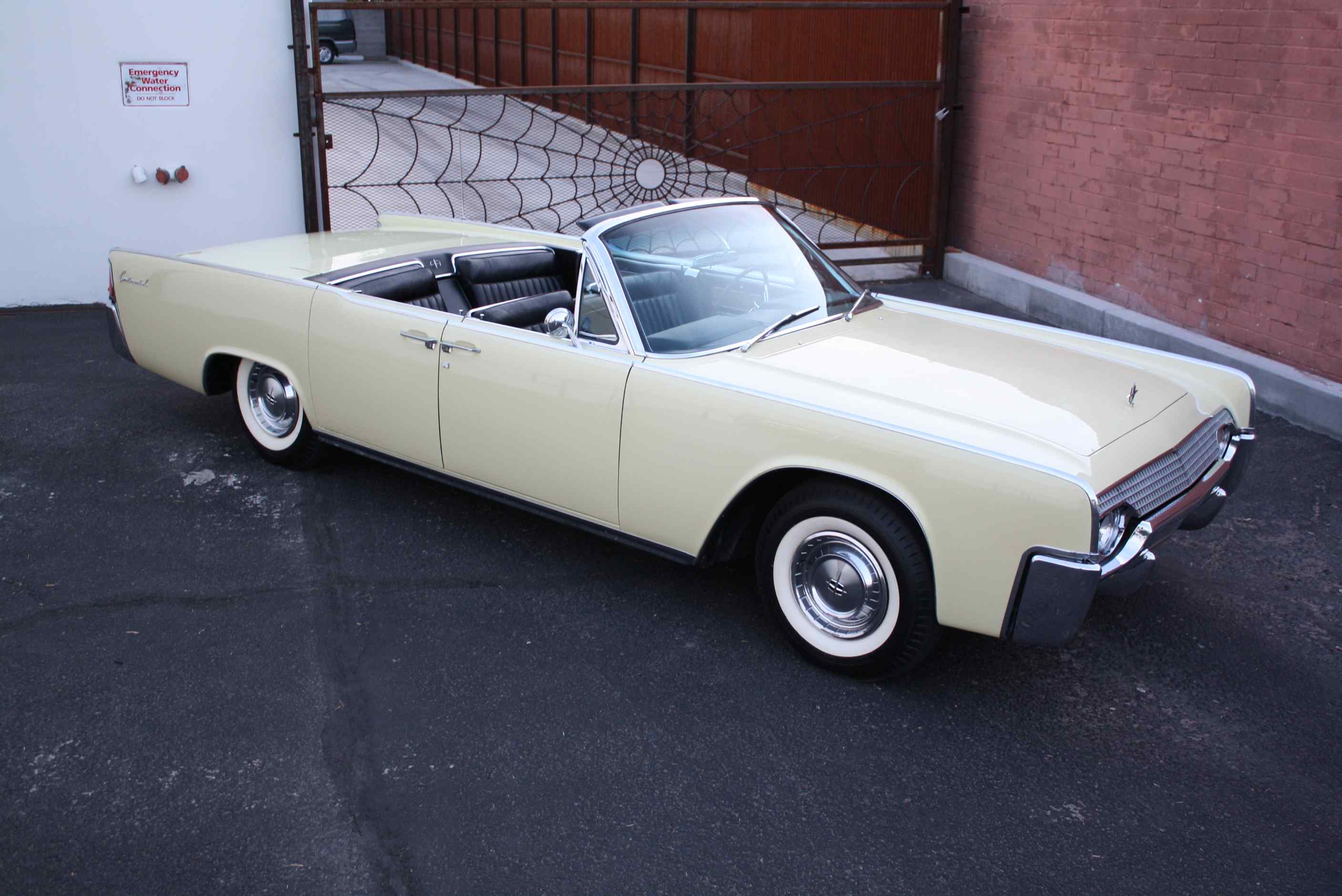 1961 Lincoln Continental Convertible