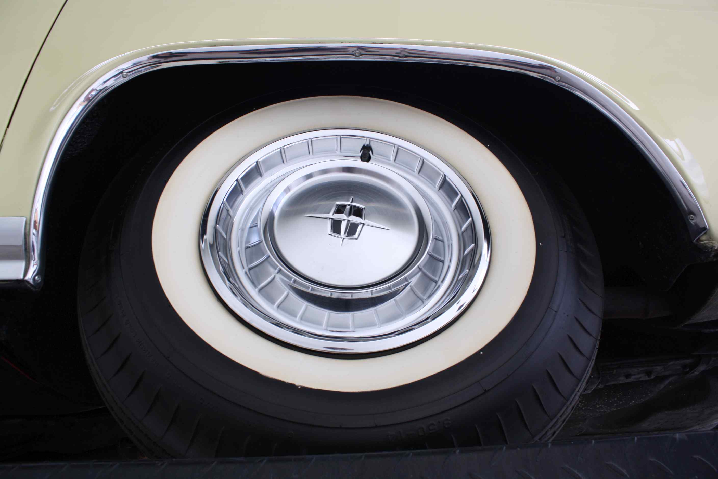 1961 Lincoln Continental Convertible