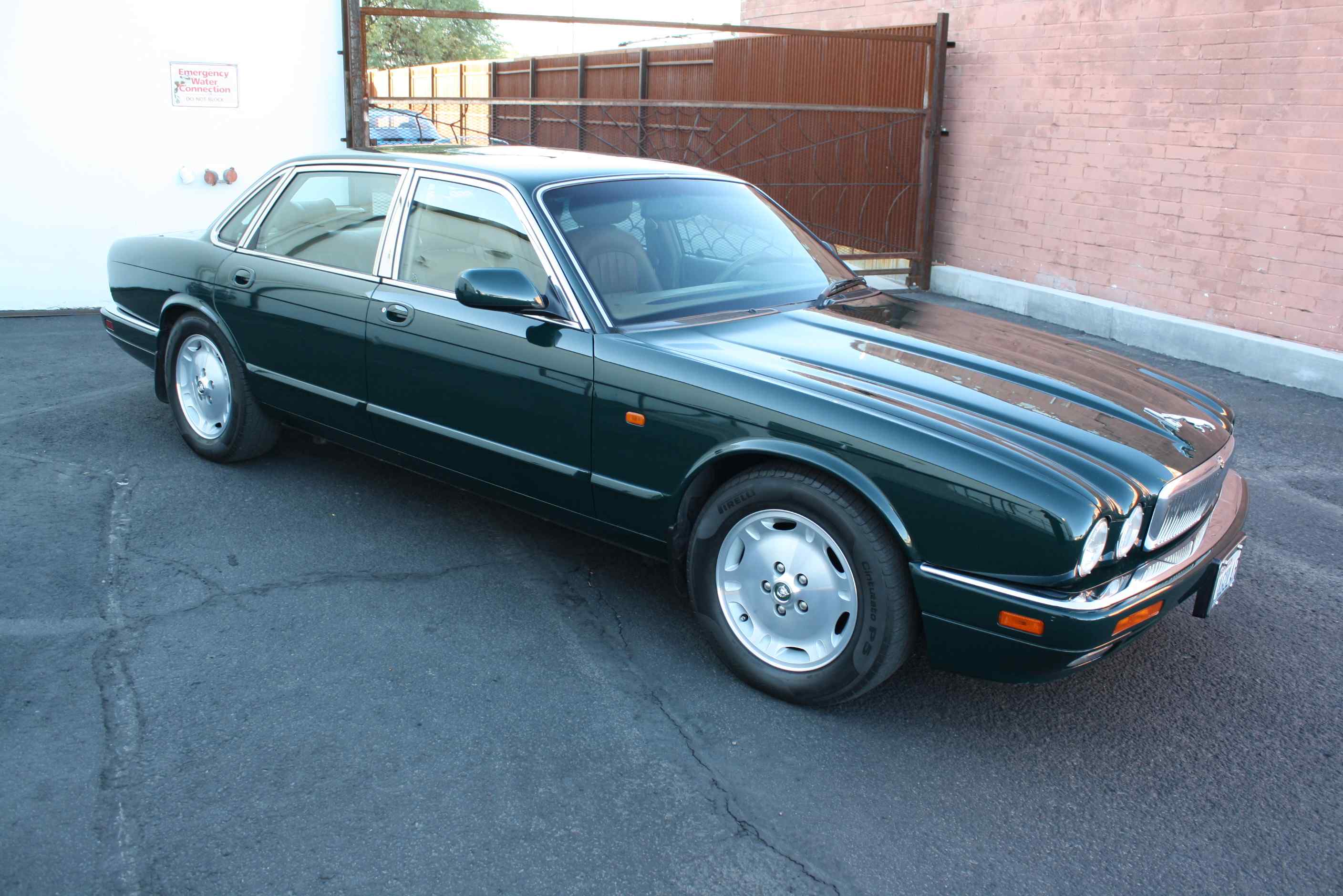 1995 Jaguar XJ6