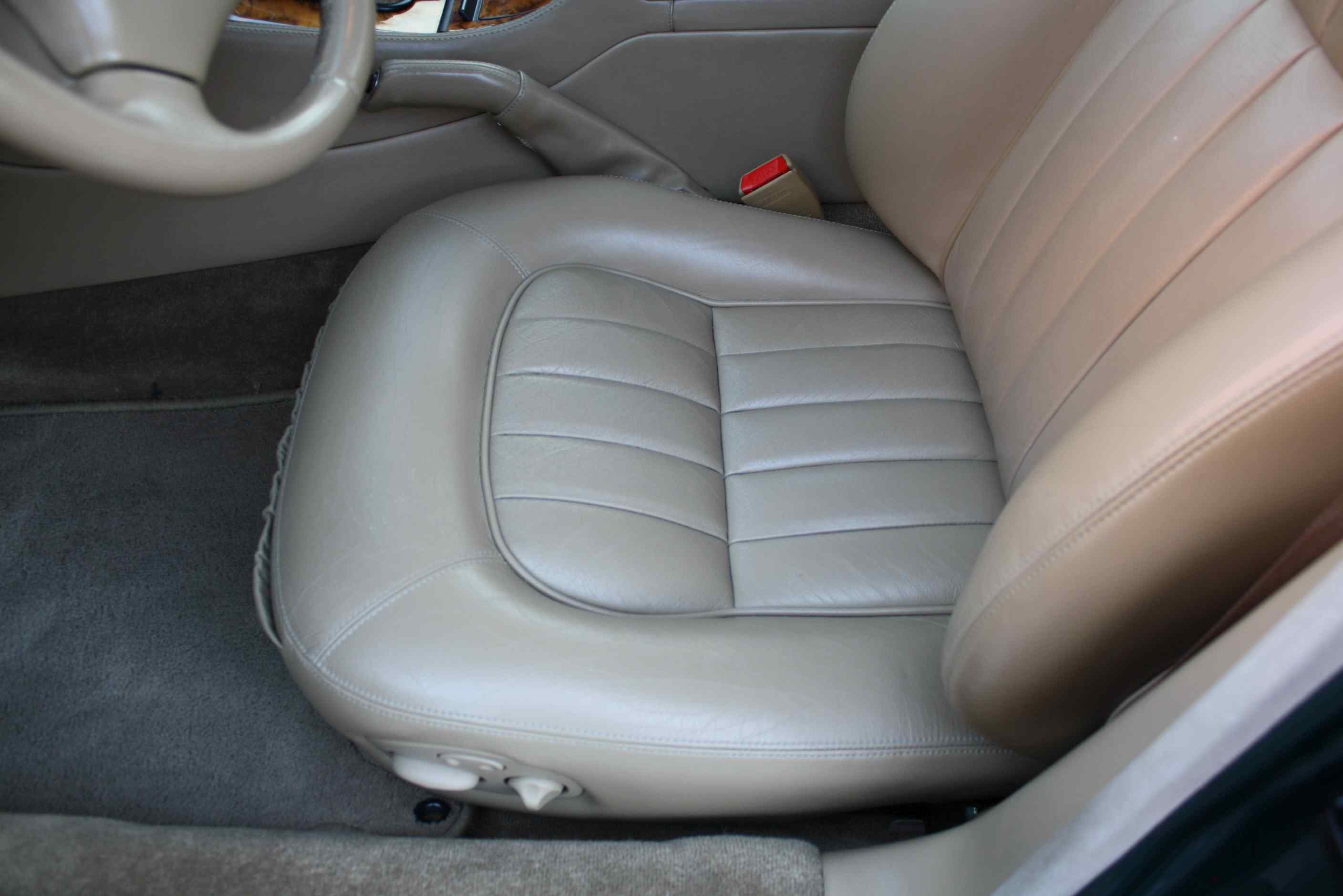 1995 Jaguar XJ6