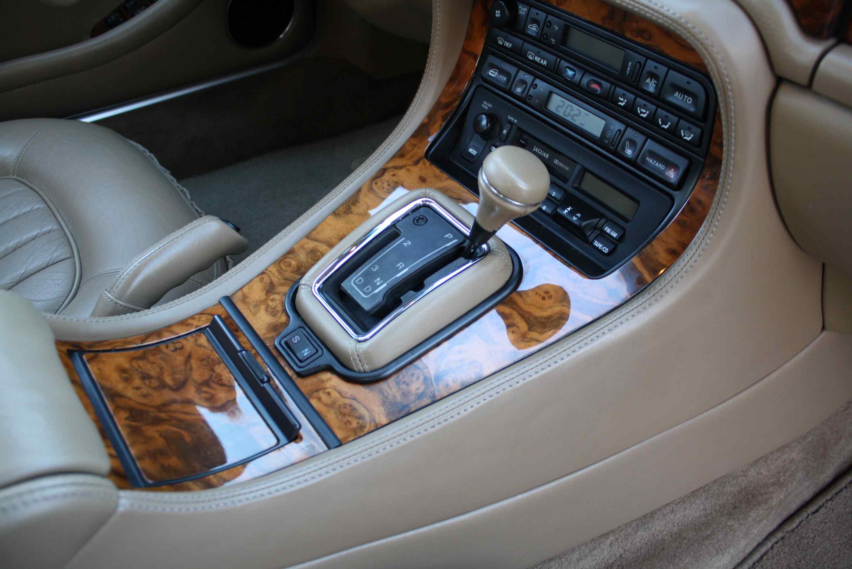 1995 Jaguar XJ6