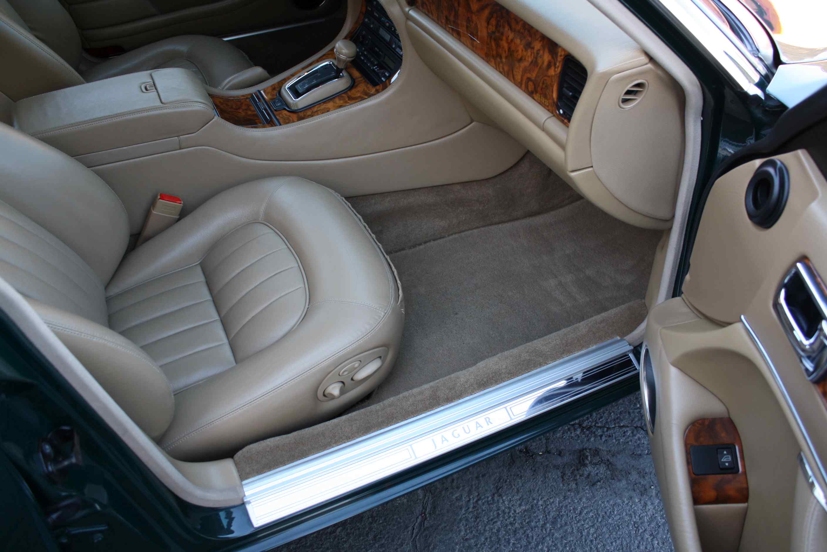 1995 Jaguar XJ6