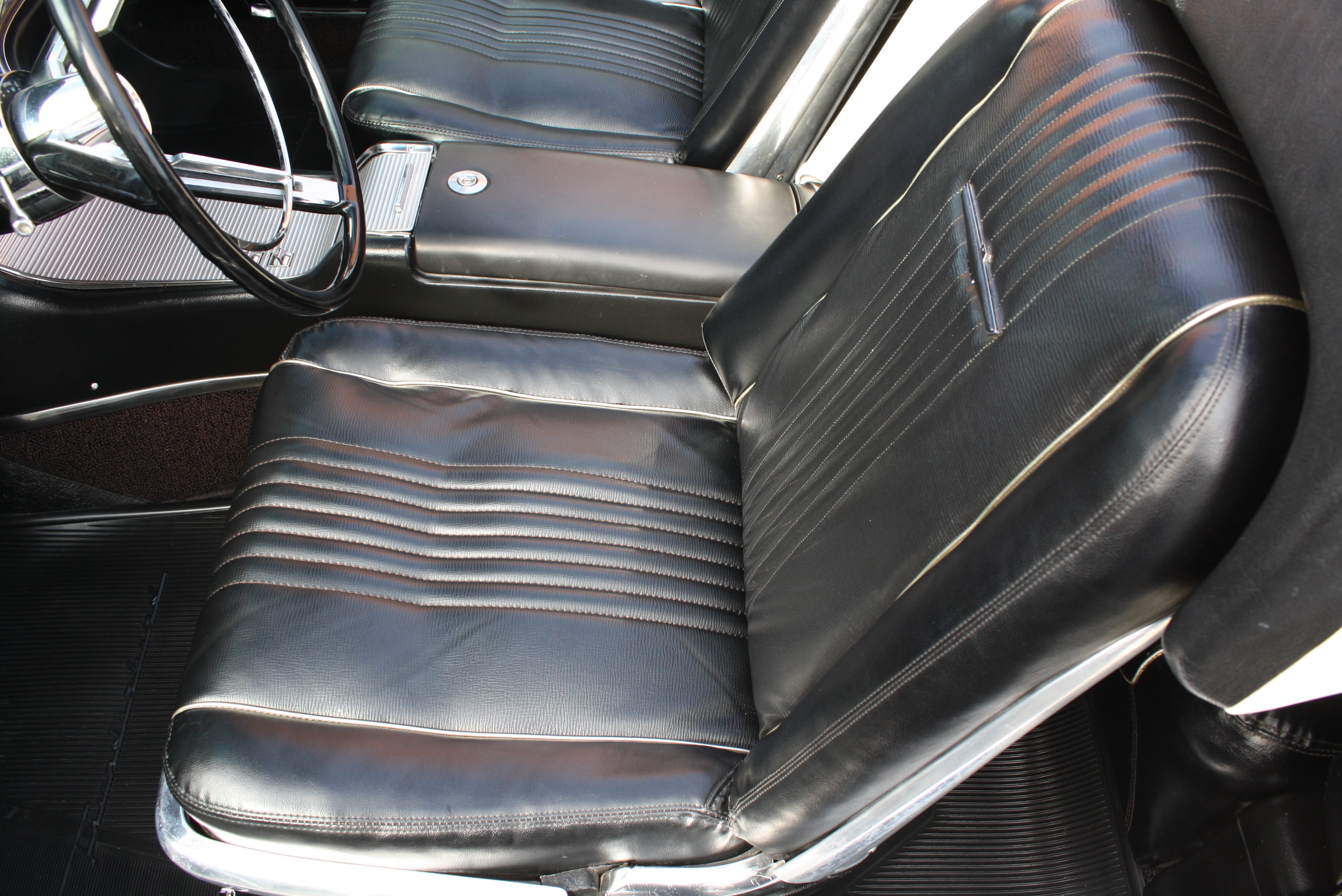 1963 Ford Thunderbird Sports Roadster