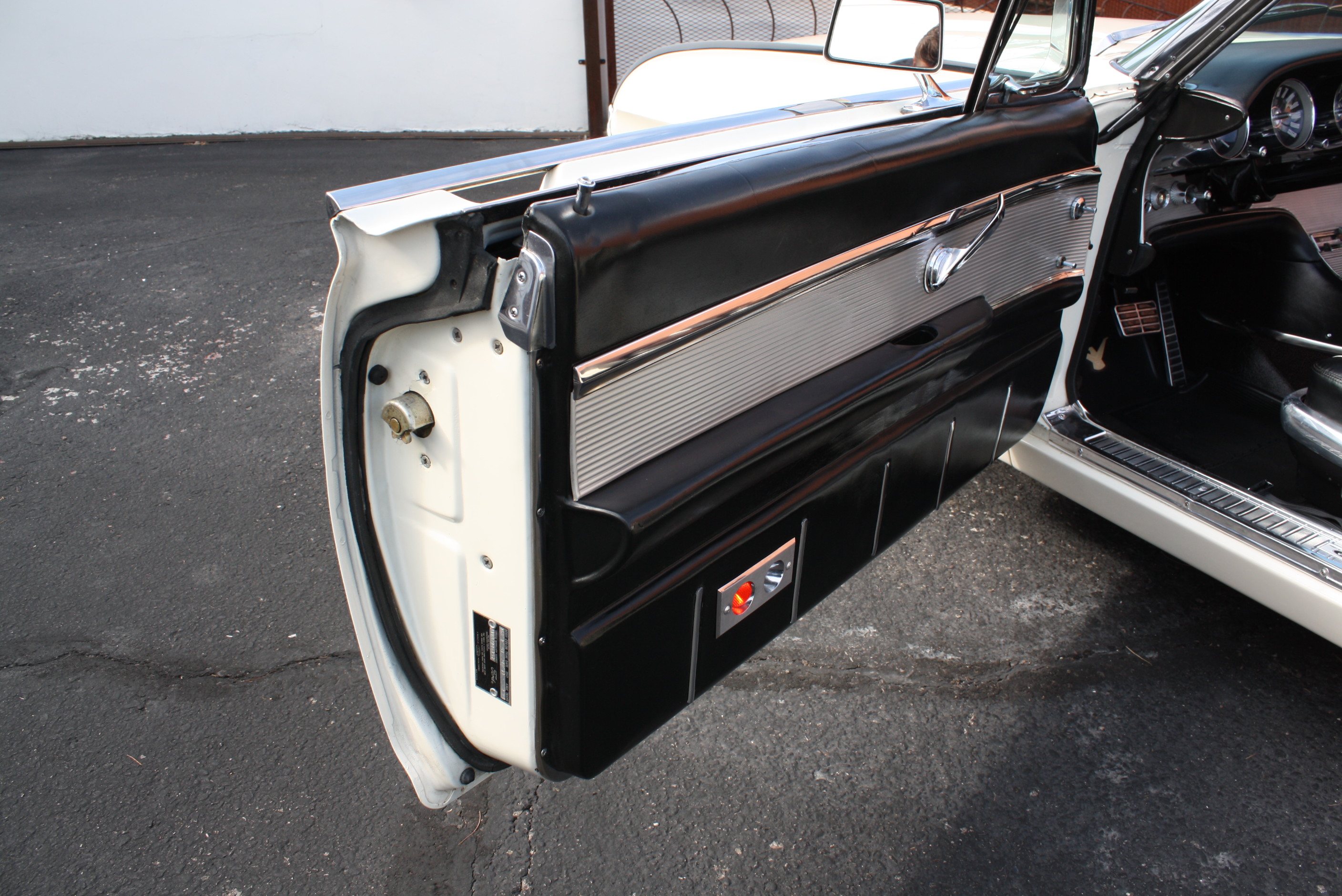 1963 Ford Thunderbird Sports Roadster