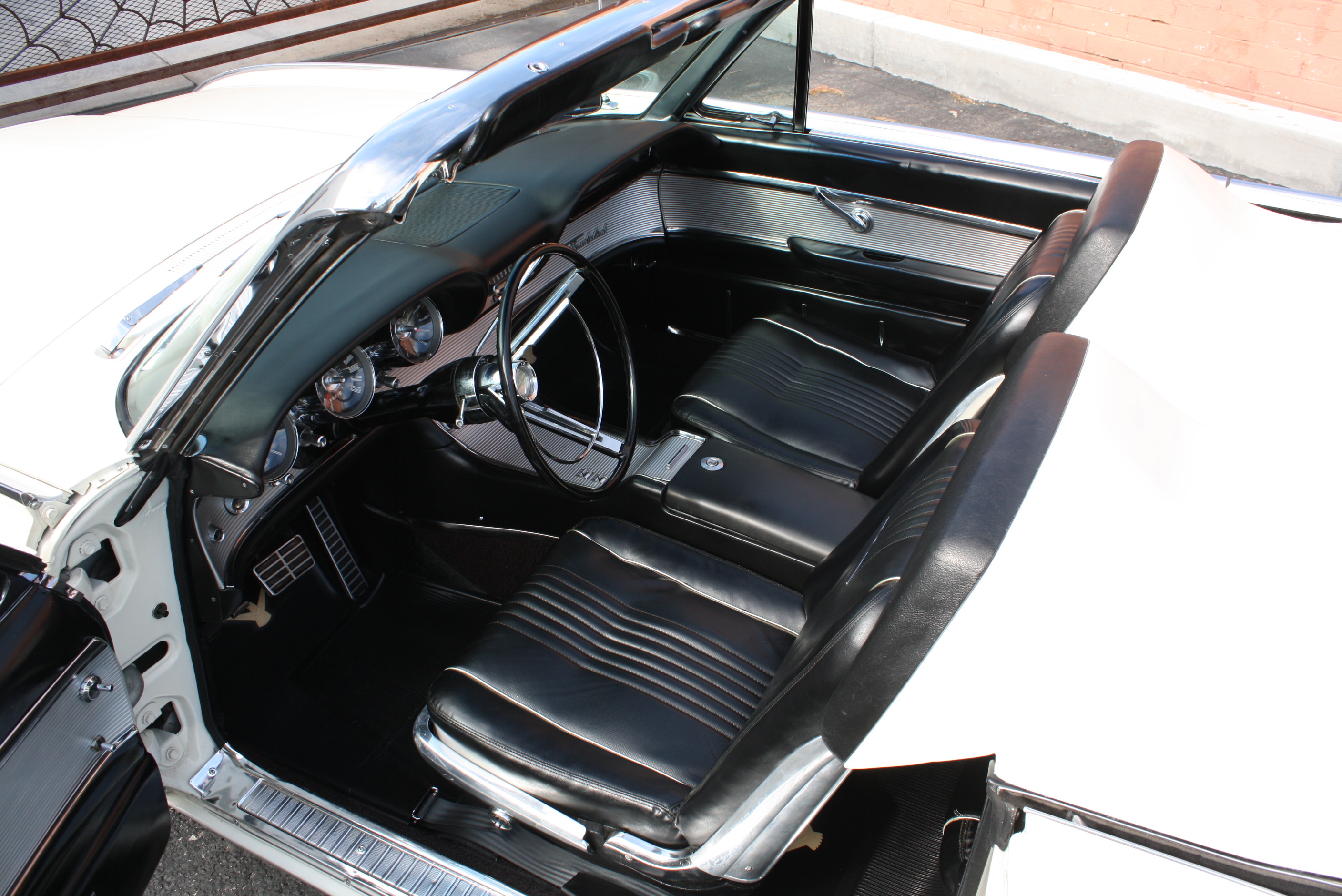 1963 Ford Thunderbird Sports Roadster