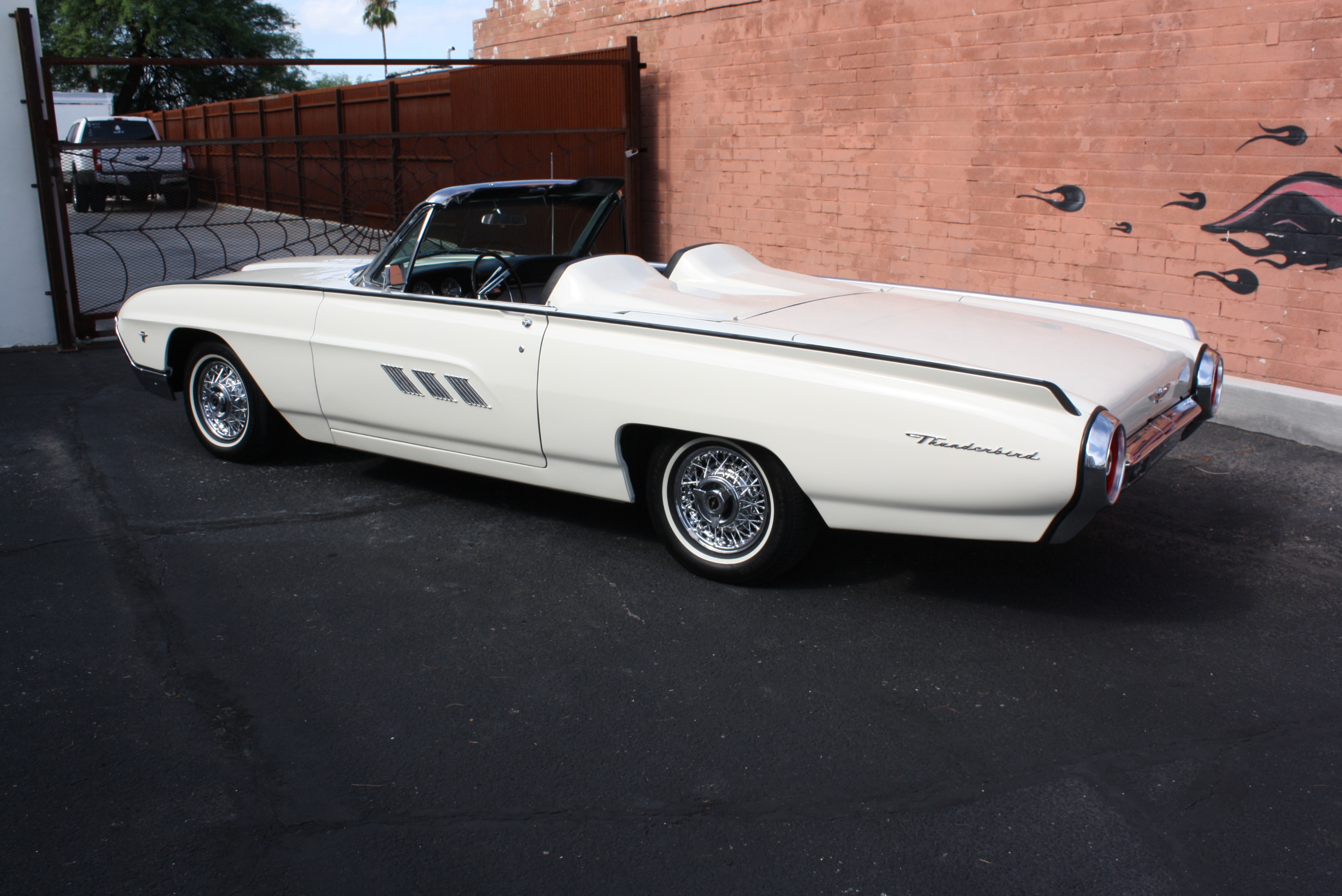 1963 Ford Thunderbird Sports Roadster