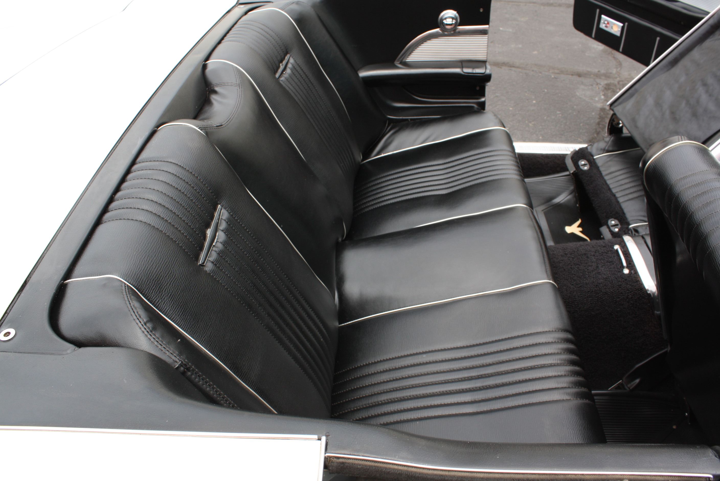 1963 Ford Thunderbird Sports Roadster