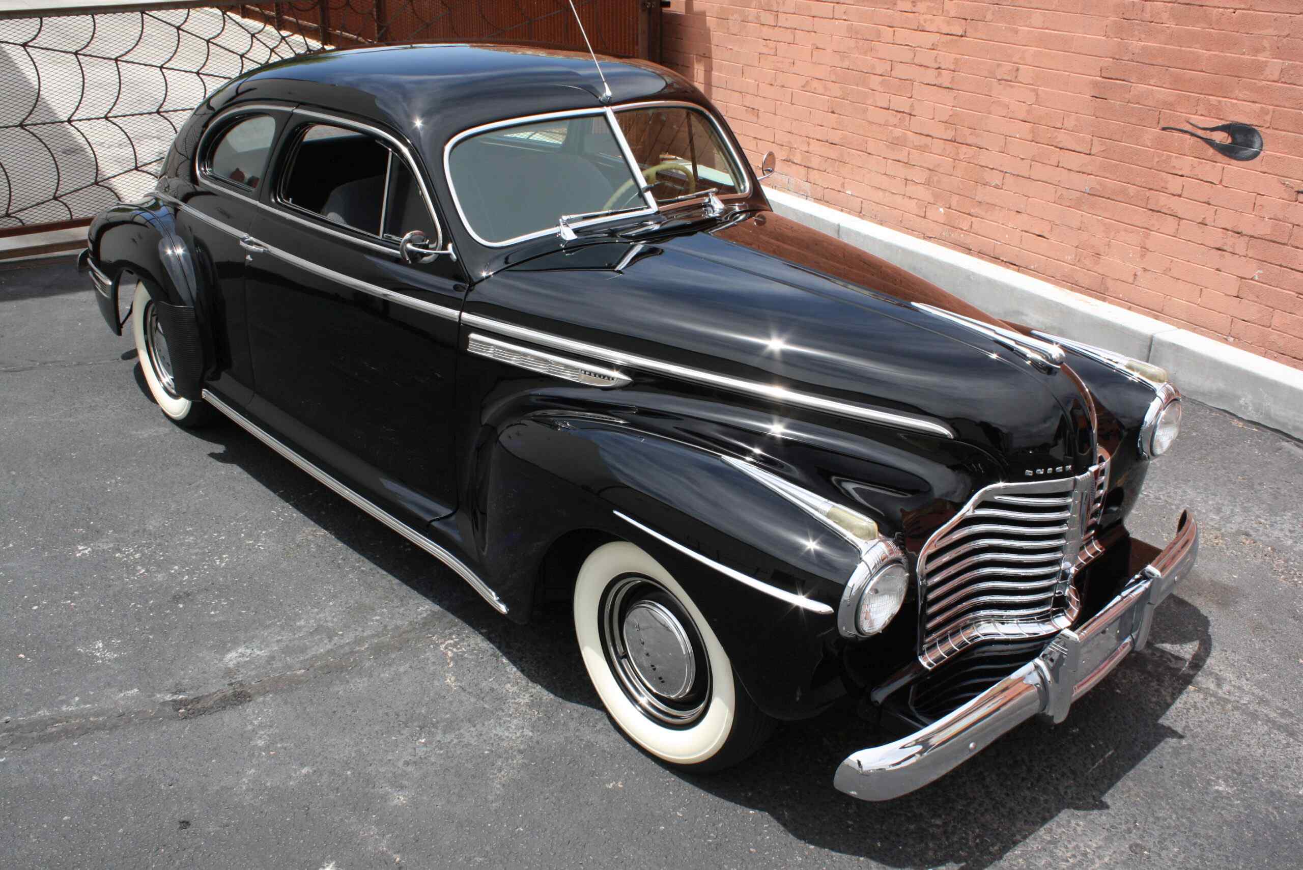 1941 Buick Super Torpedo Sedan