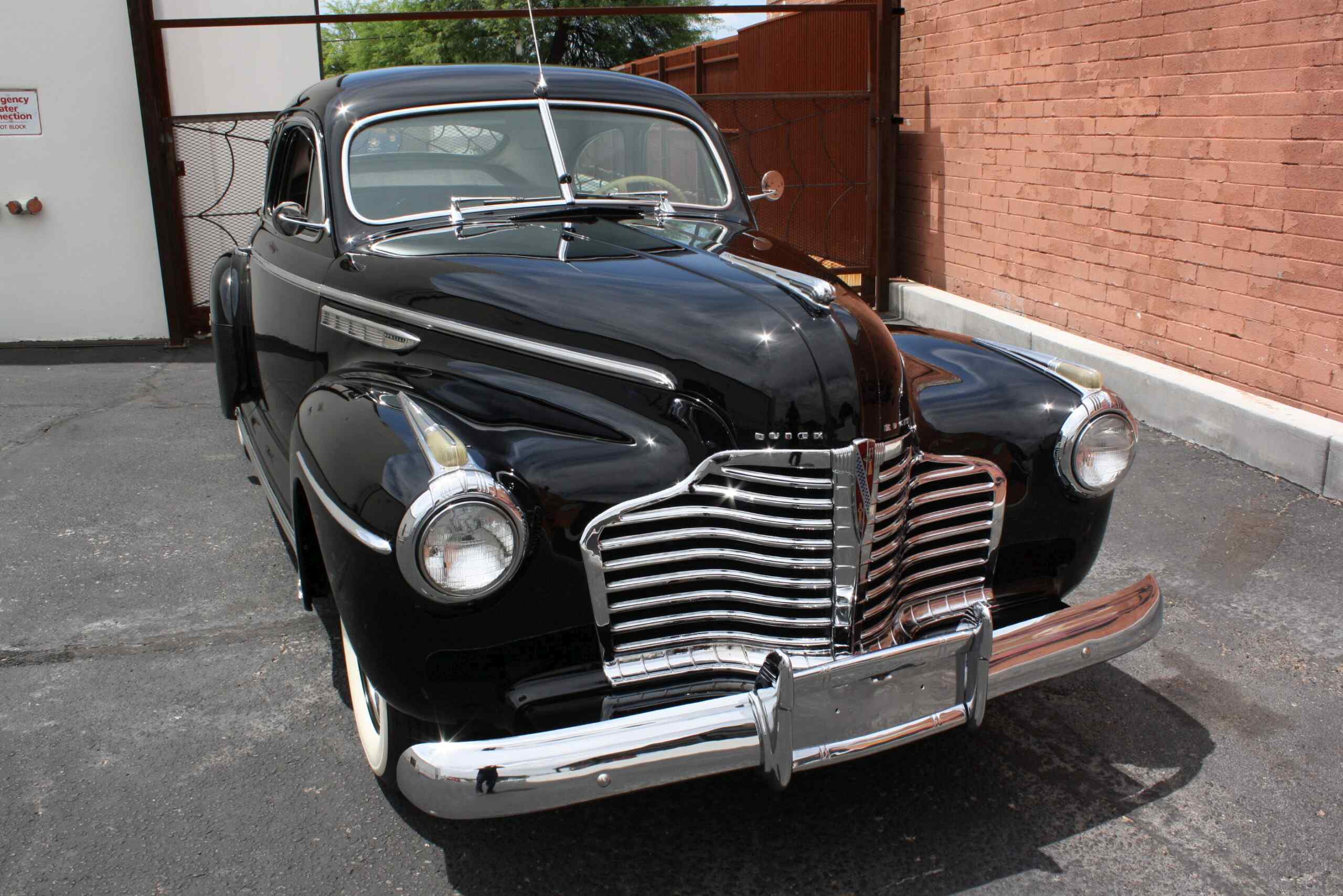 1941 Buick Super Torpedo Sedan