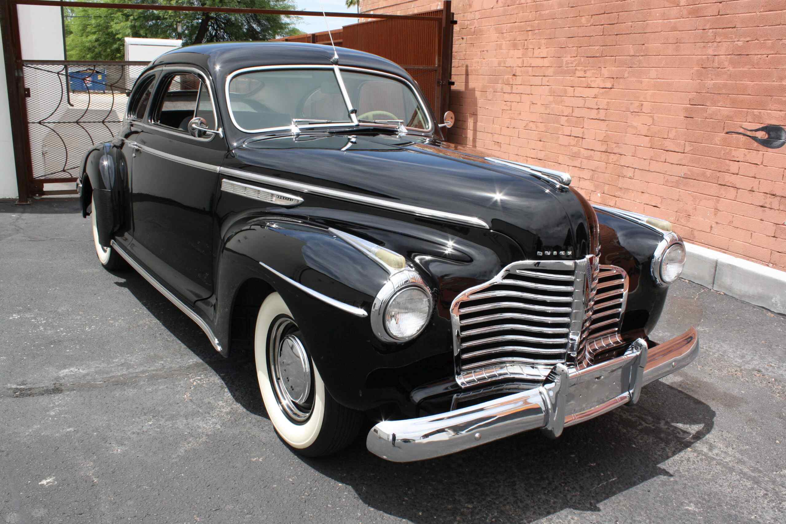 1941 Buick Super Torpedo Sedan