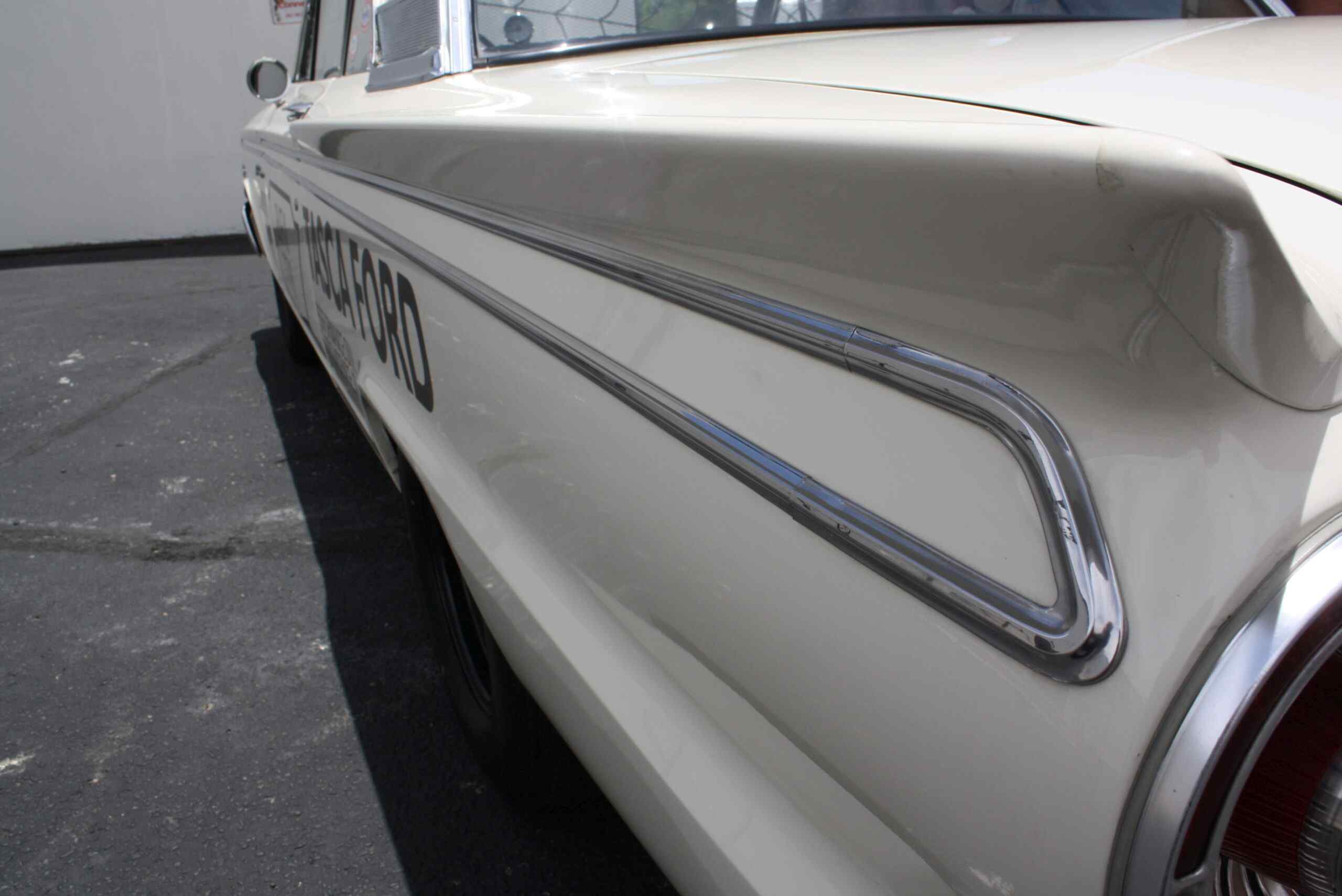 1963 Fairlane B/FX Thunderbolt.