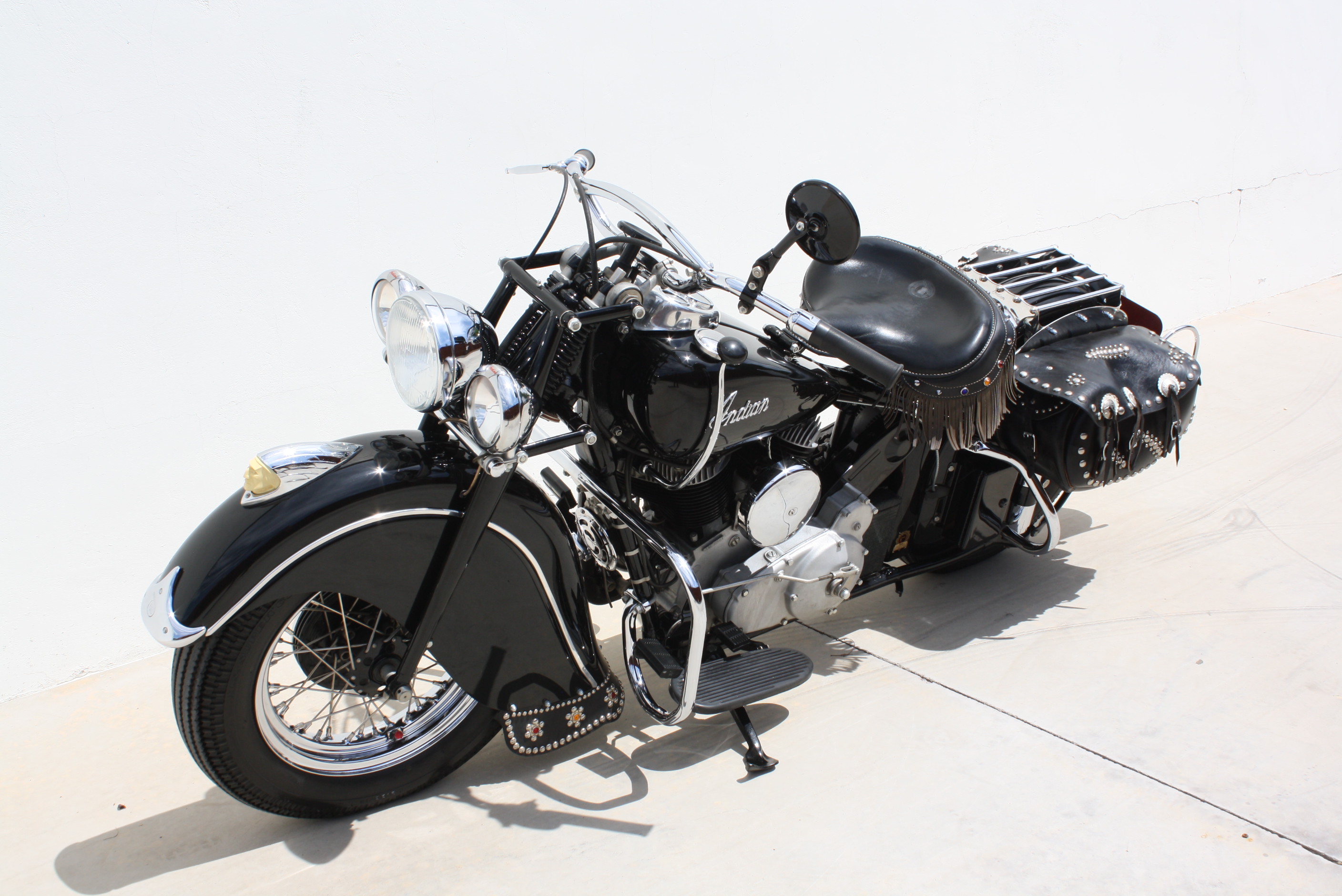 1947 Indian Chief restored by Peter Bollenbach – Tucson Classic