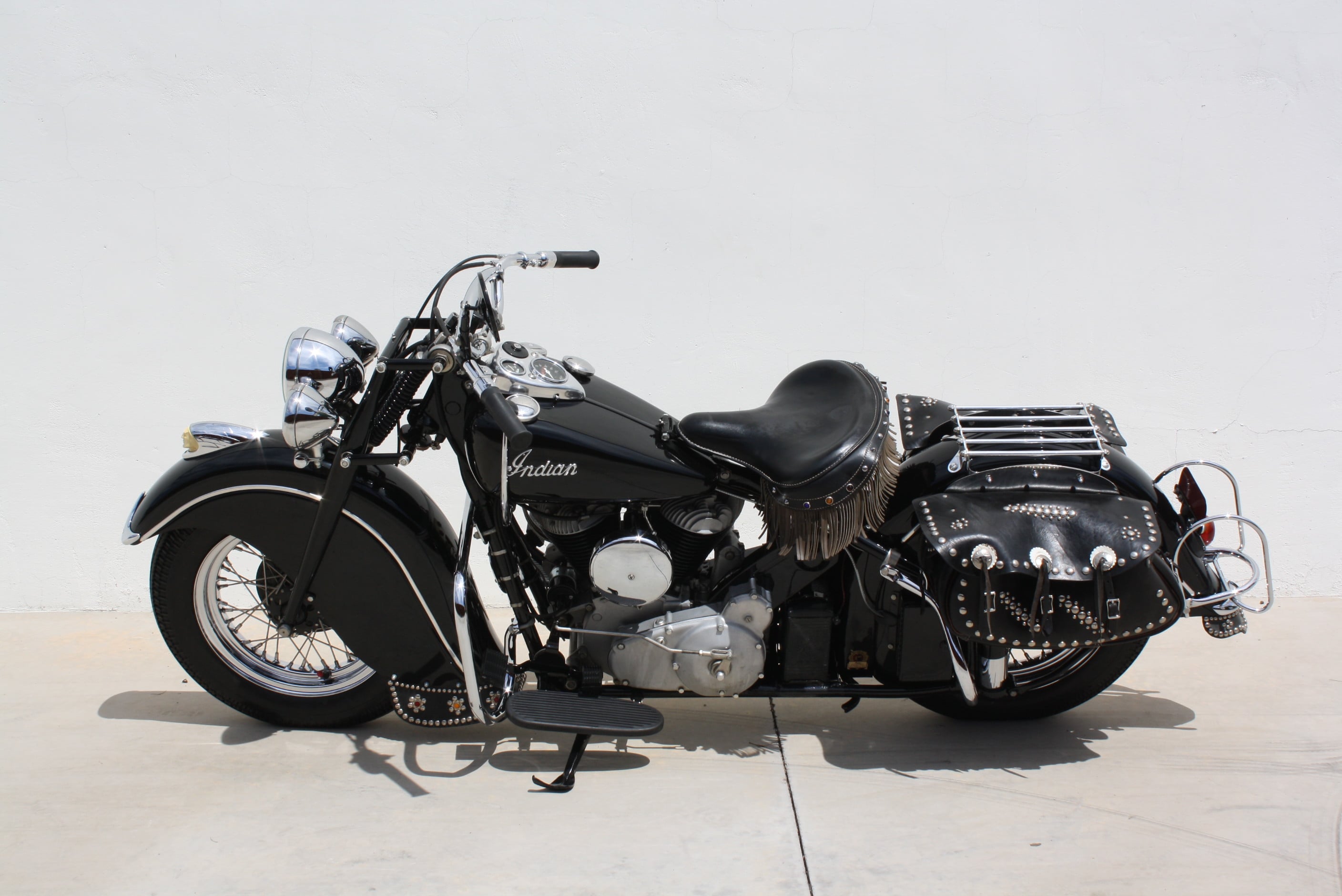 1947 Indian Chief restored by Peter Bollenbach – Tucson Classic