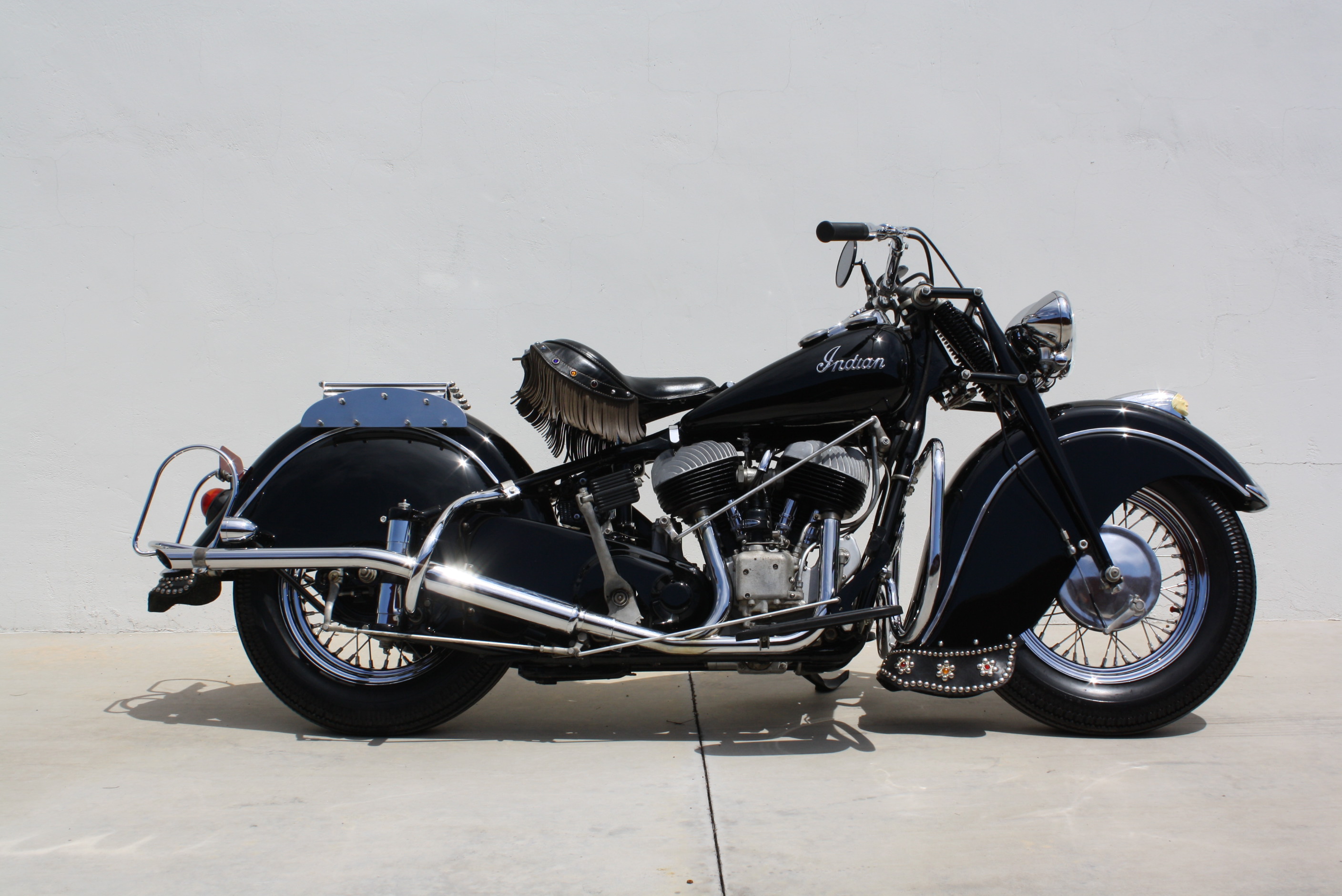 Indian Chief ヴィンテージ ブレーキ ペダル バイク 1947 1947 Indian Chief restored by Peter Bollenbach – Tucson Classic